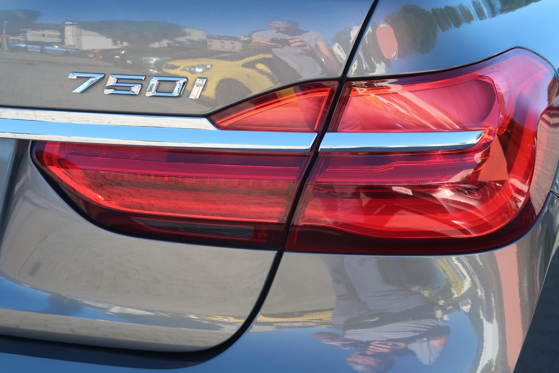 BMW 750i xDrive Steptronic-image-27