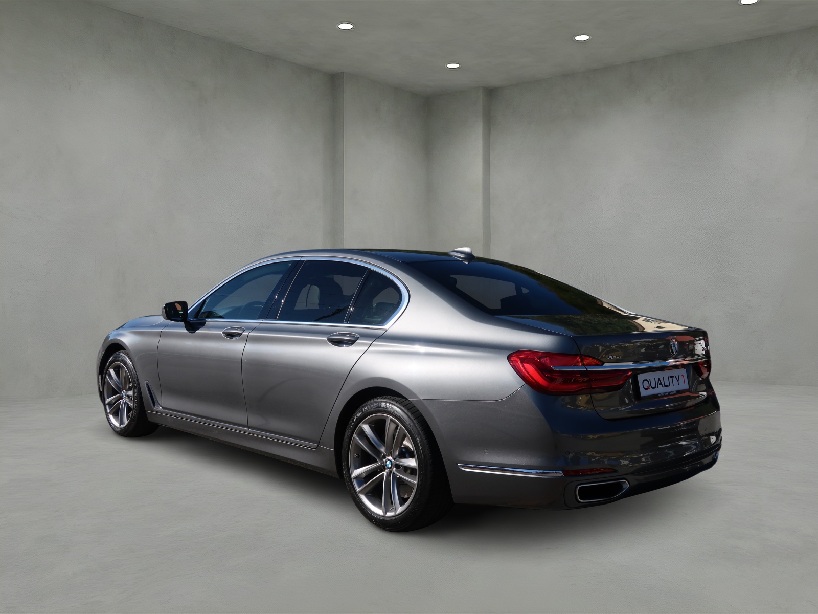 BMW 750i xDrive Steptronic-image-5