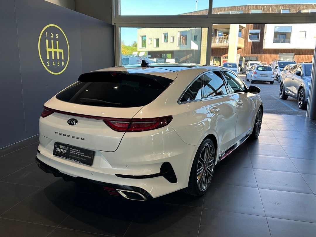 KIA ProCeed 1.6 T-GDi GT DCT-image-8