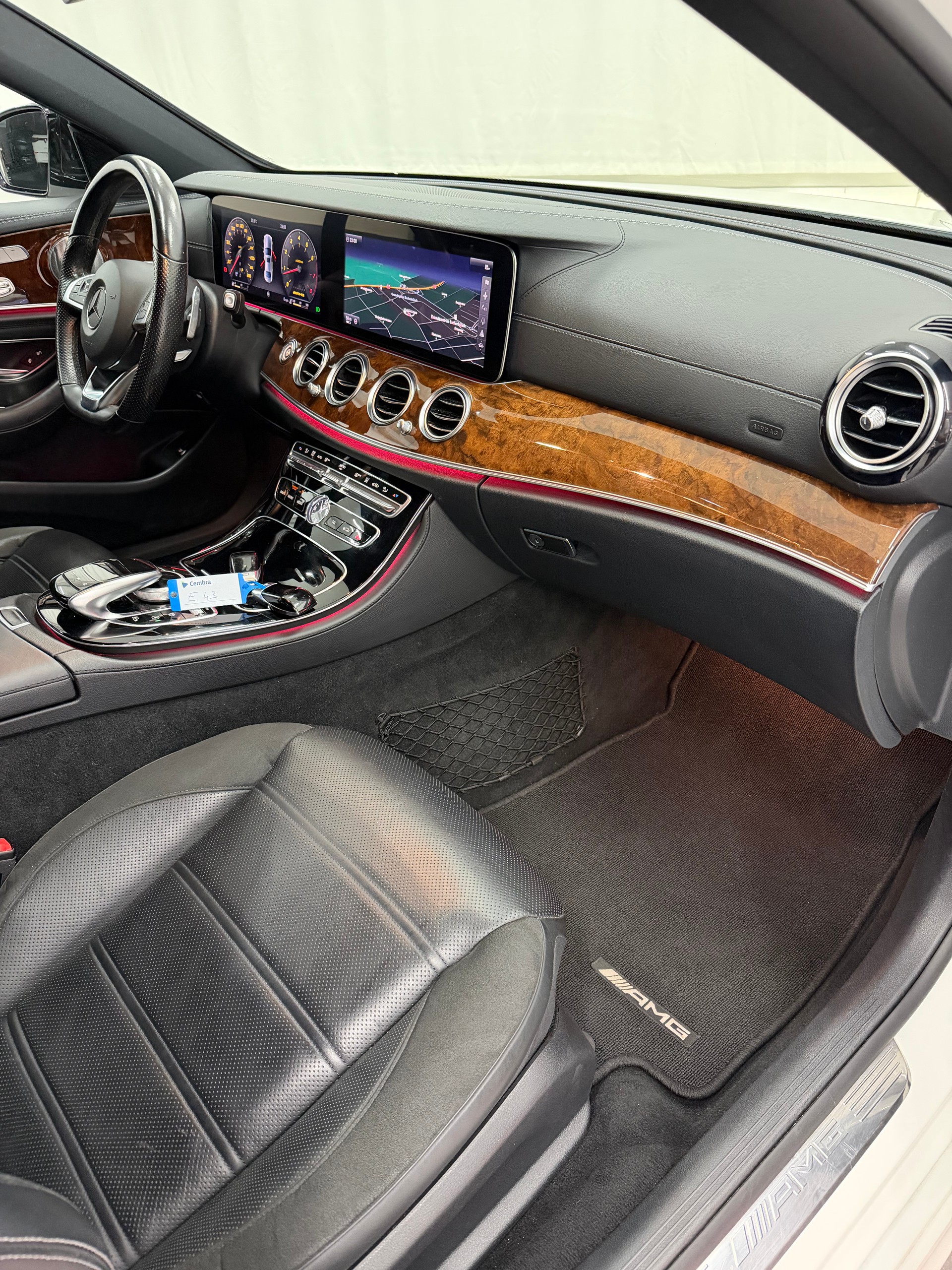 MERCEDES-BENZ E 43 AMG 4Matic 9G-Tronic-image-13