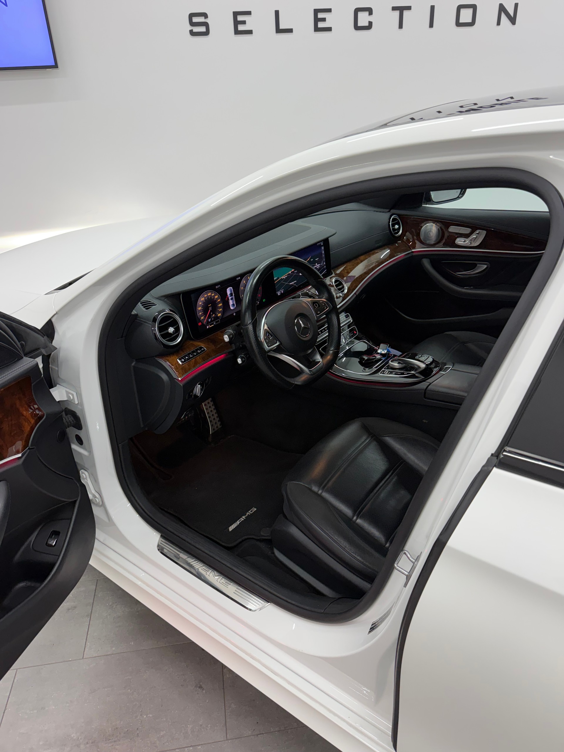 MERCEDES-BENZ E 43 AMG 4Matic 9G-Tronic-image-7