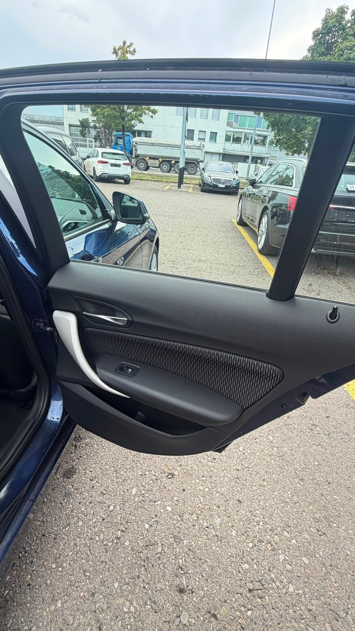 BMW 118i Steptronic-image-8