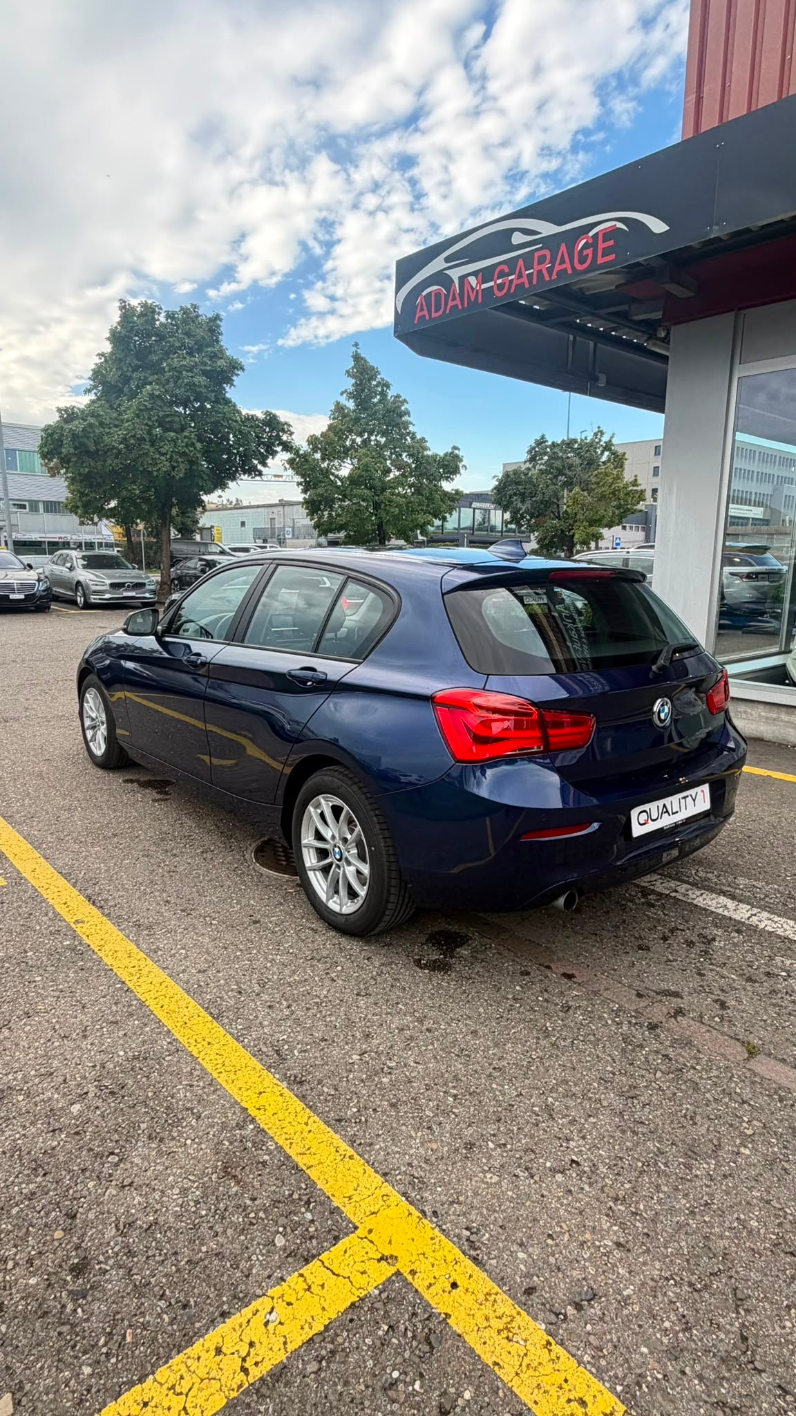 BMW 118i Steptronic-image-4