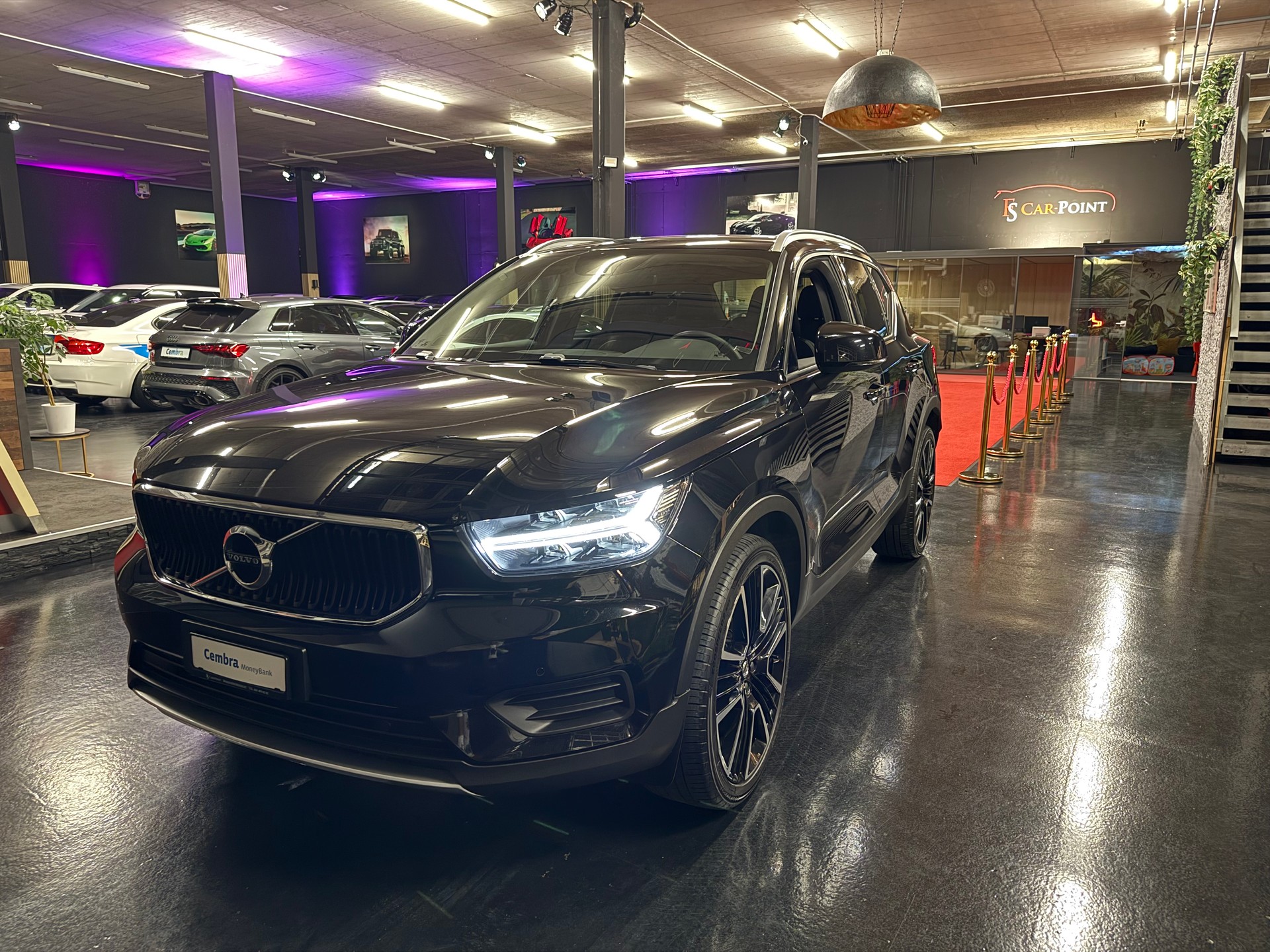 VOLVO XC40 T3 Momentum-image-24