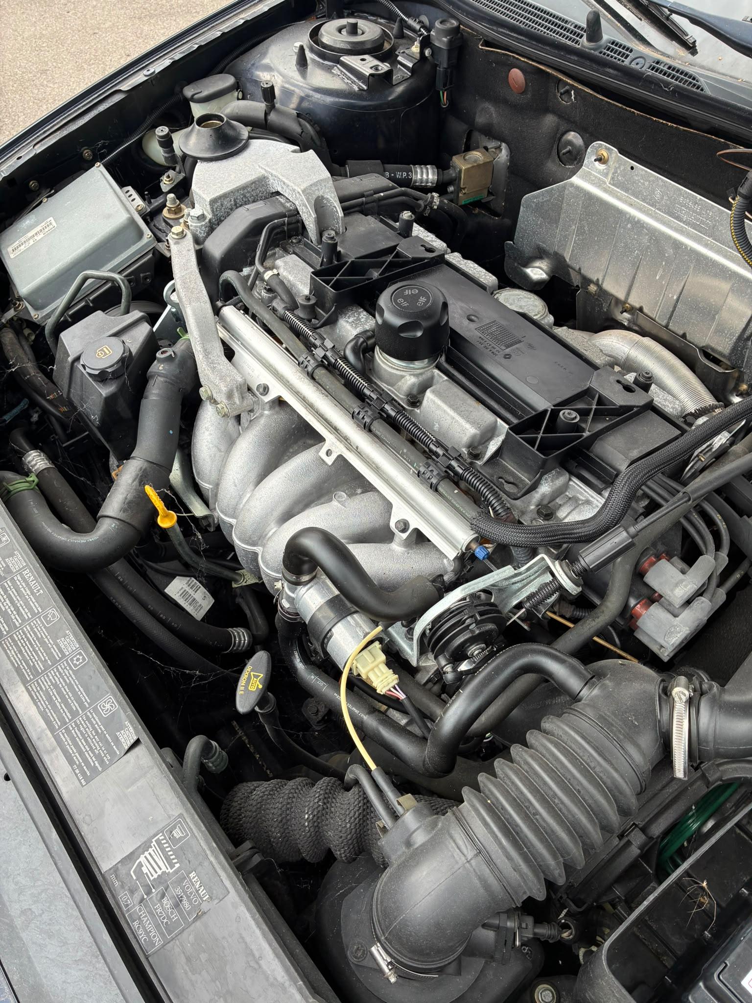 RENAULT 2.5 Business-image-4