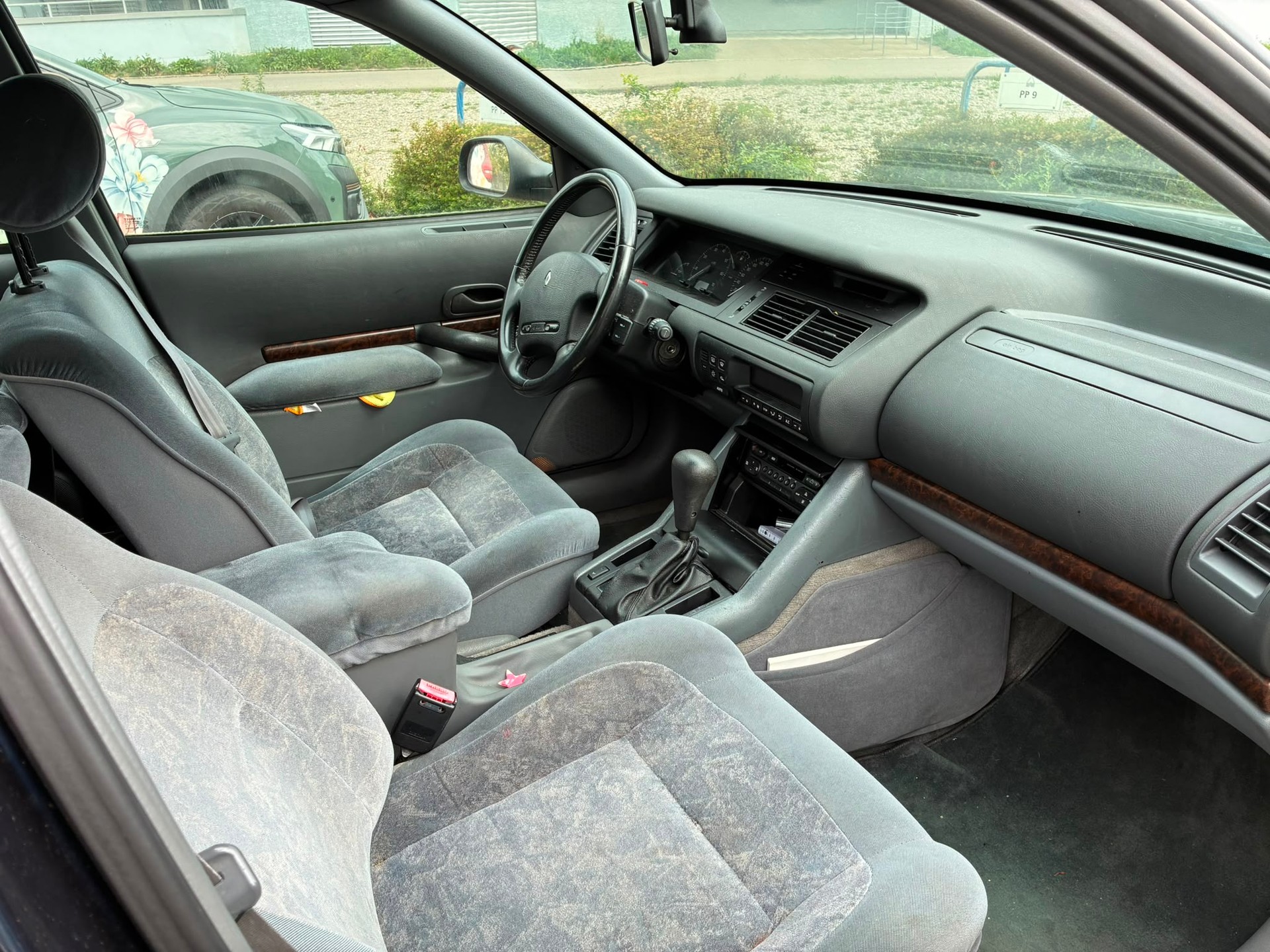 RENAULT 2.5 Business-image-3