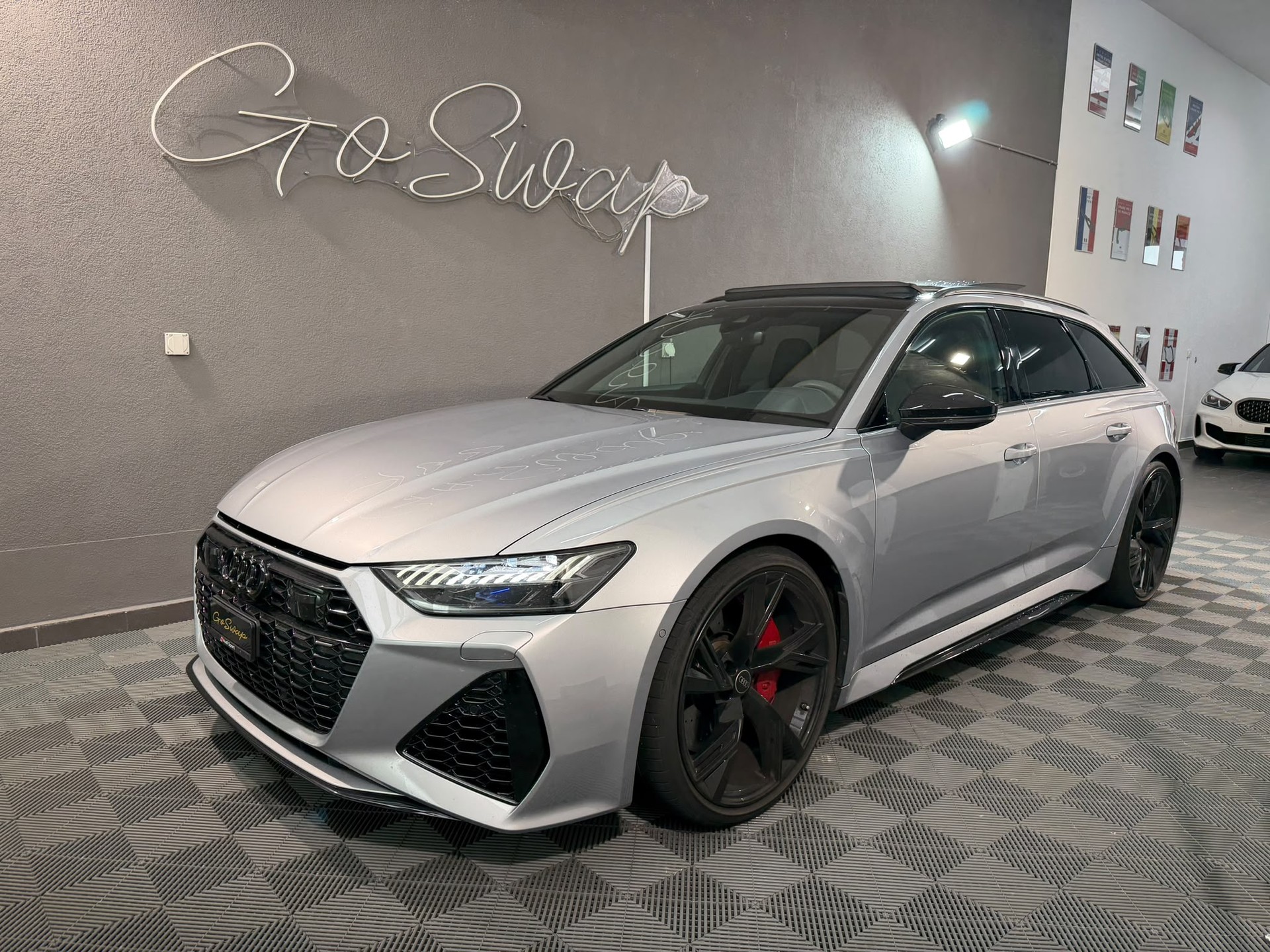 AUDI RS6 Avant 4.0 TFSI V8 quattro 1ère main-image-0