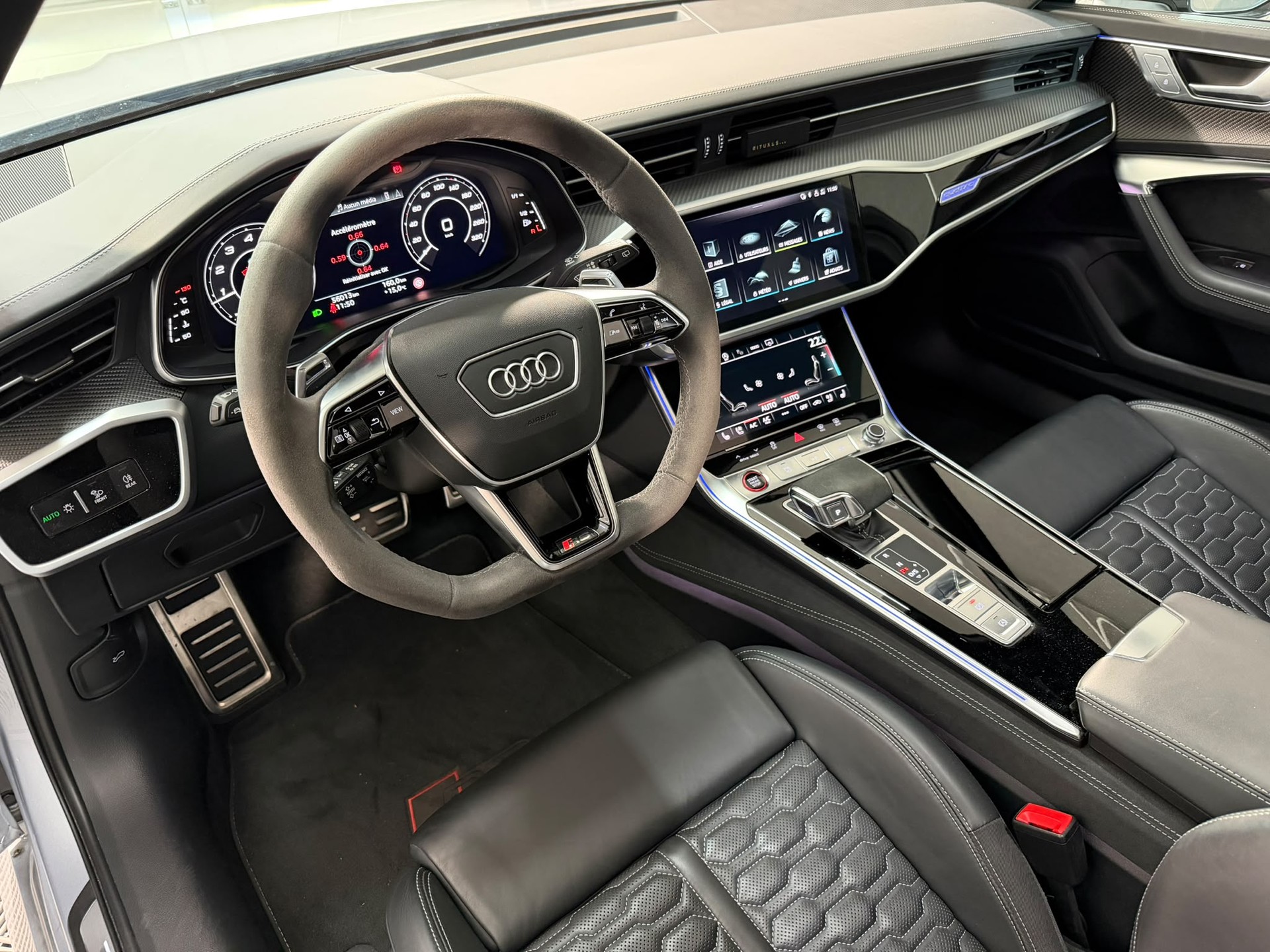 AUDI RS6 Avant 4.0 TFSI V8 quattro 1ère main-image-1