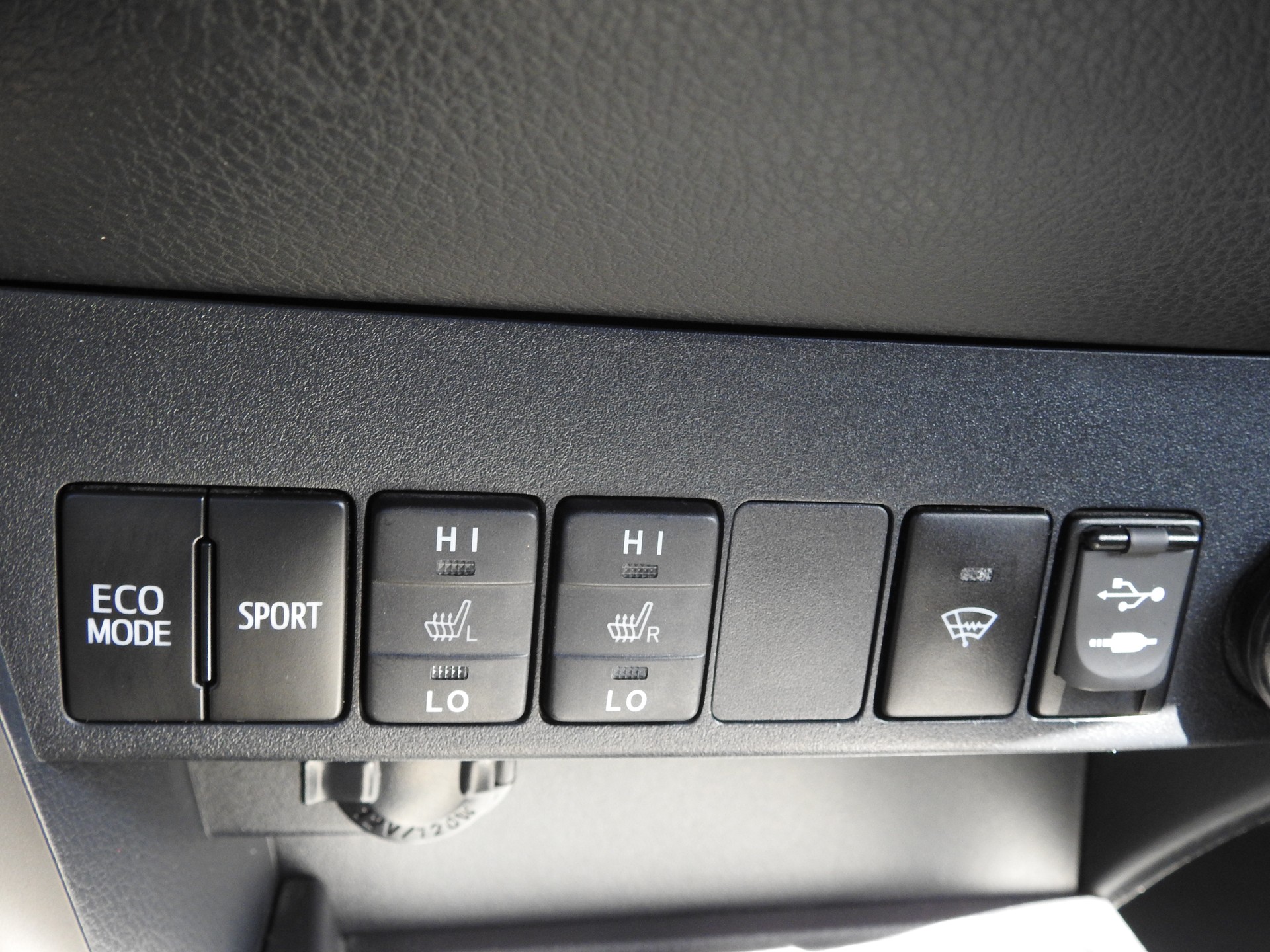TOYOTA RAV-4 2.0 16V Style Multidrive S-image-27