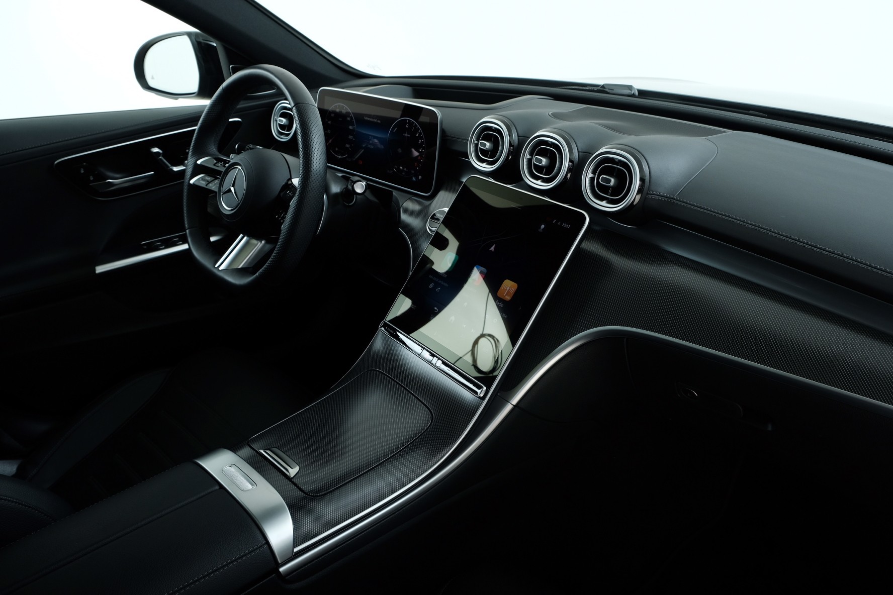 MERCEDES-BENZ C 300 de AMG Line 4matic S206-image-5