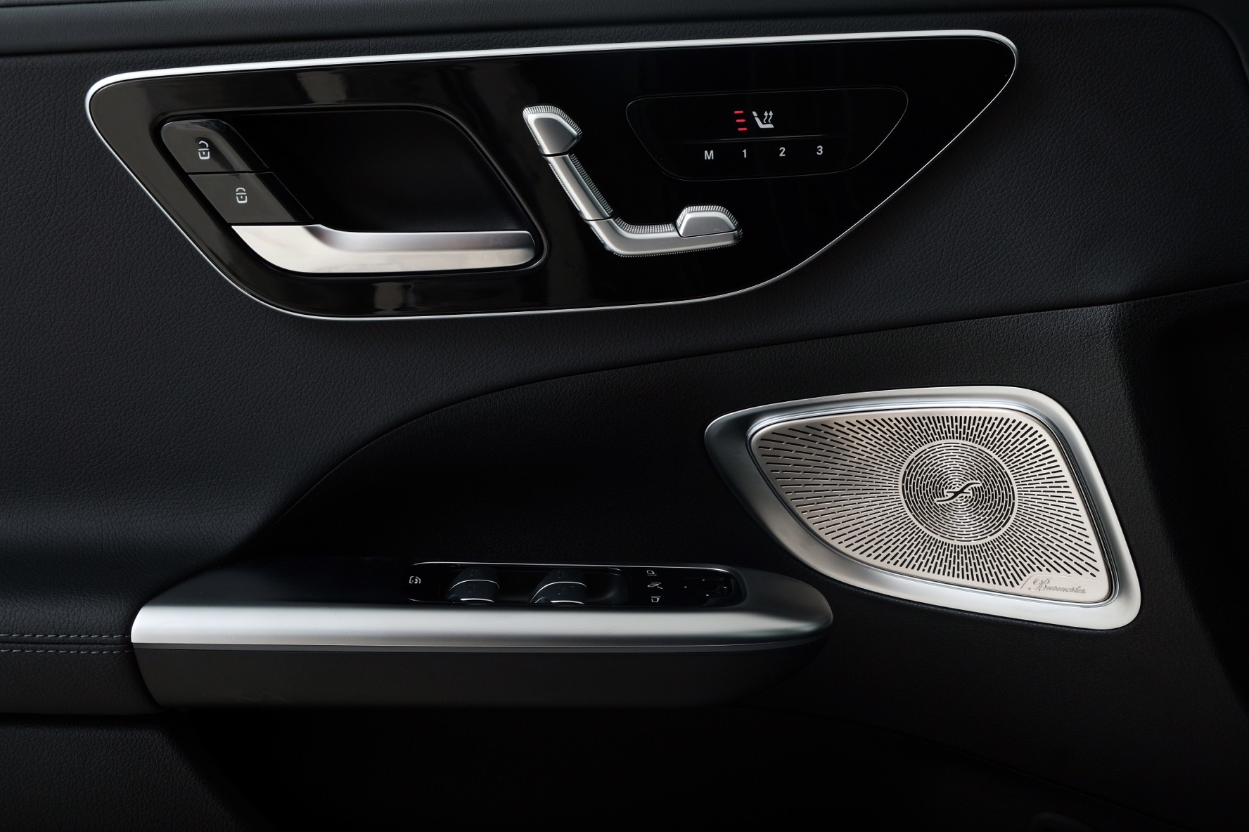MERCEDES-BENZ C 300 de AMG Line 4matic S206-image-14