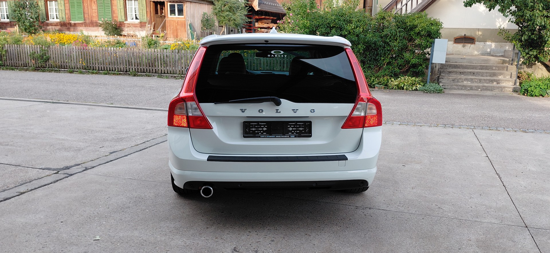 VOLVO V70 D5 Summum-image-3