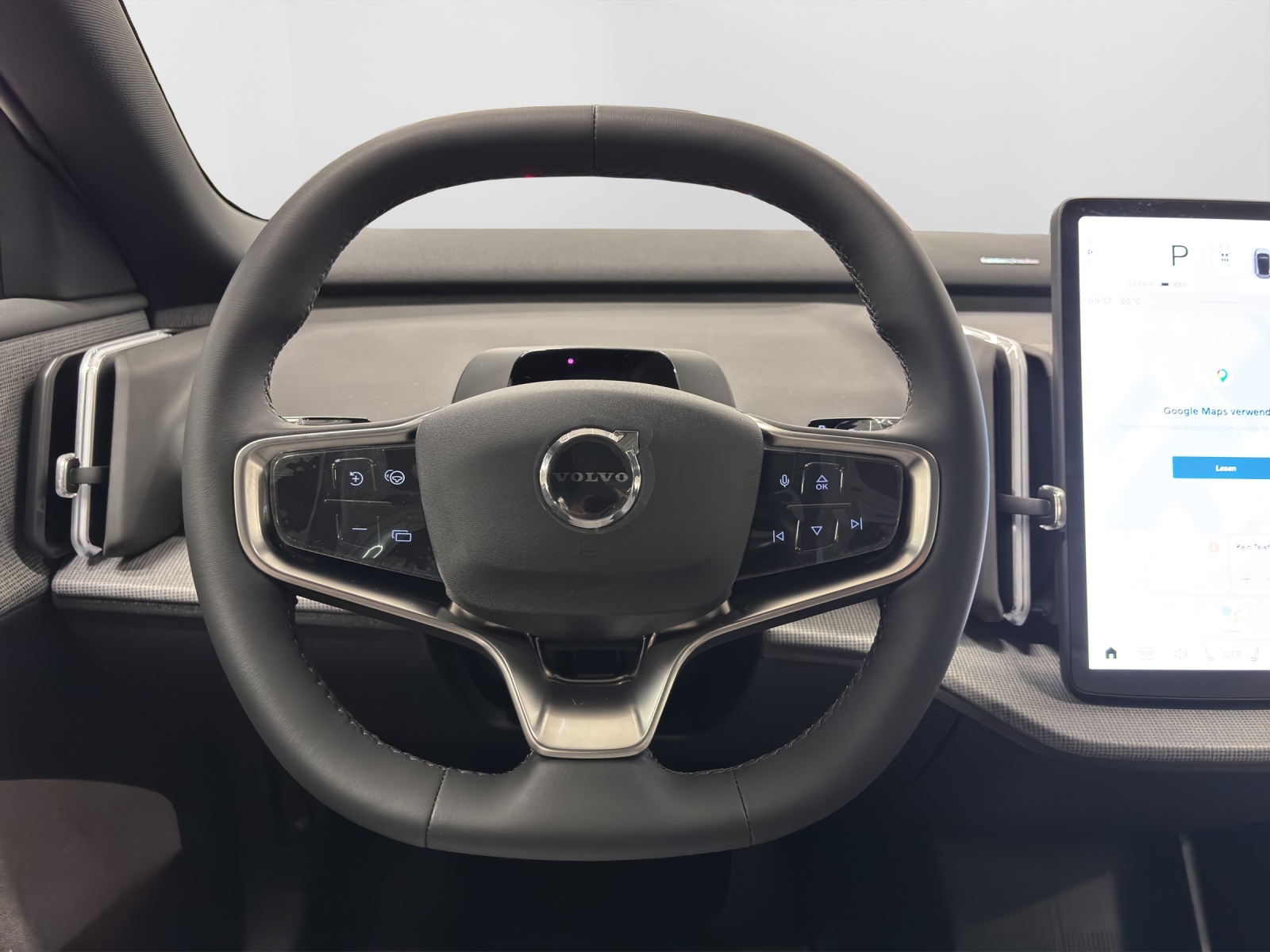 VOLVO EX30 P8 Ultra AWD-image-7