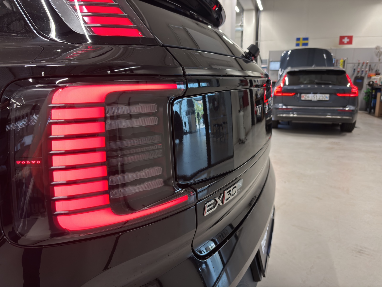 VOLVO EX30 P8 Ultra AWD-image-14