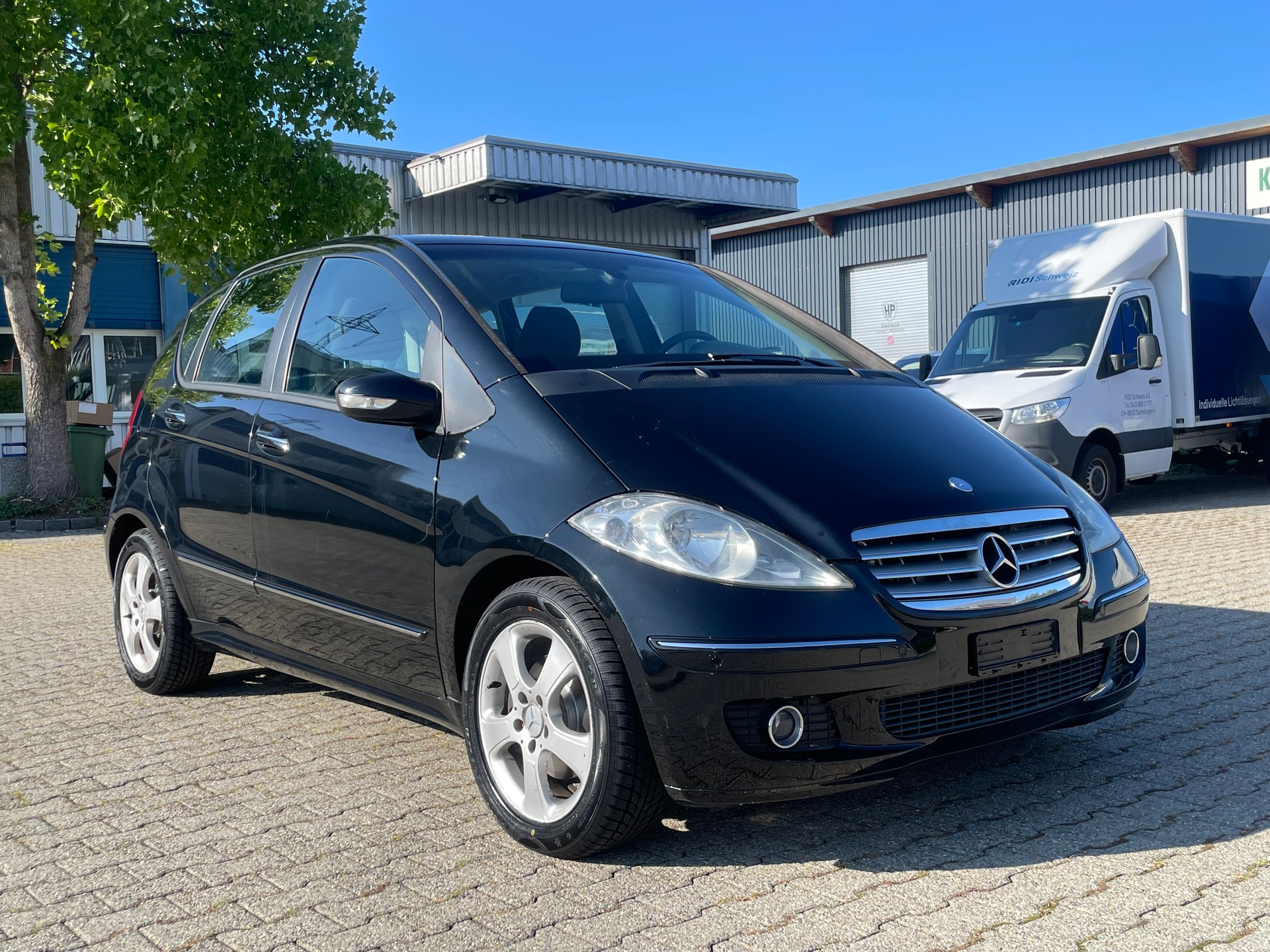 MERCEDES-BENZ A 200 Elégance * MFK 09.2026, neue Bremsen und Reifen *-image-8