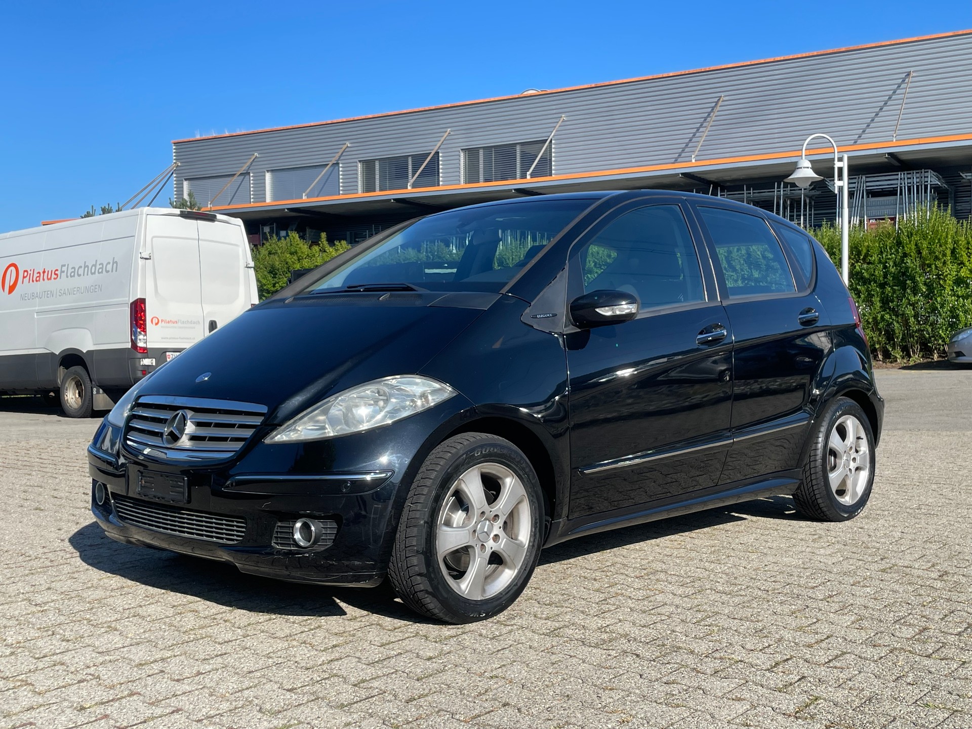 MERCEDES-BENZ A 200 Elégance * MFK 09.2026, neue Bremsen und Reifen *-image-0
