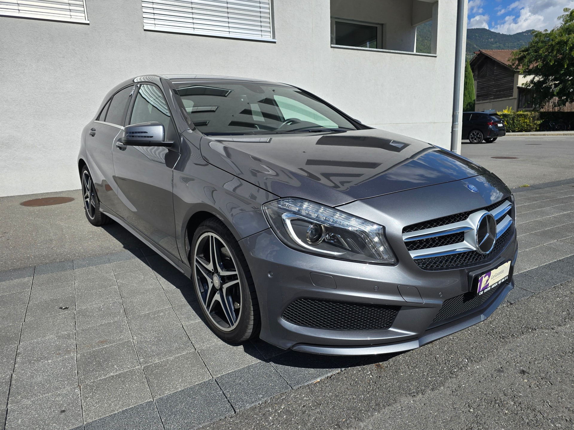 MERCEDES-BENZ A 250 AMG Line 4Matic 7G-DCT-image-8