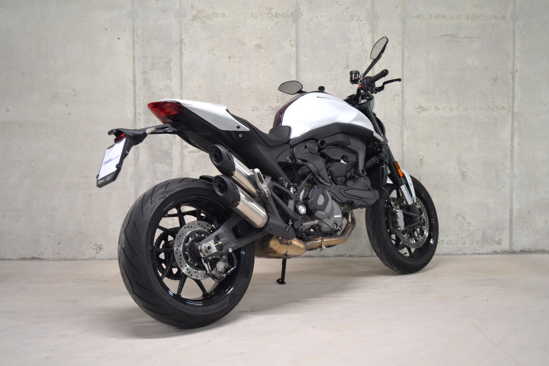 DUCATI Monster + 937-showroom-element-3