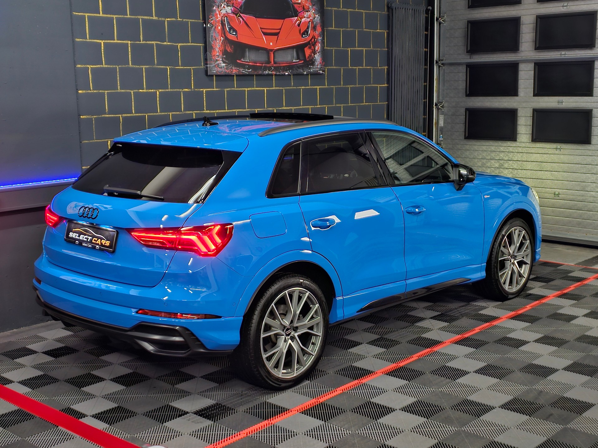 AUDI Q3 45 TFSI S line quattro S-tronic-image-2