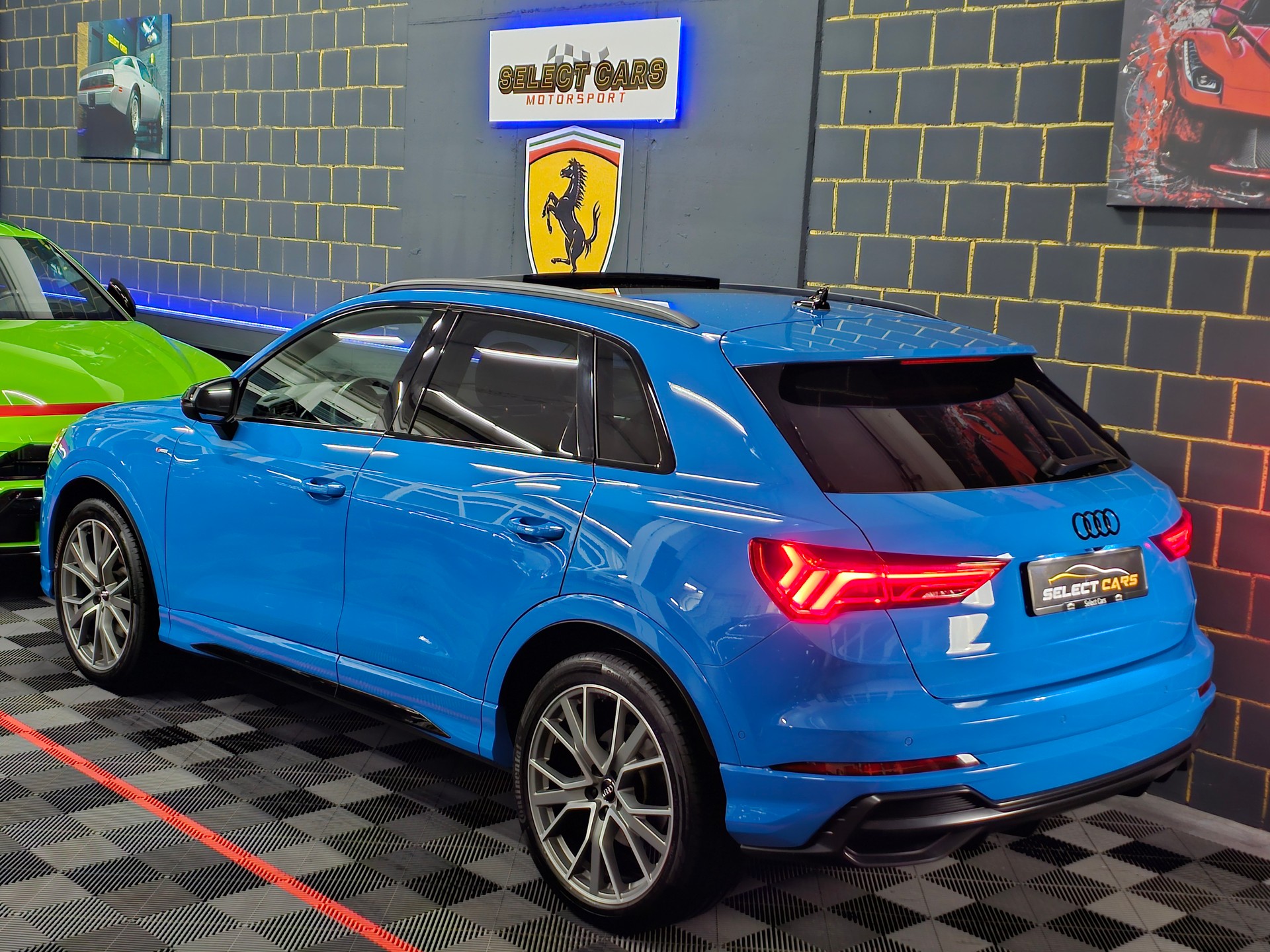 AUDI Q3 45 TFSI S line quattro S-tronic-image-4