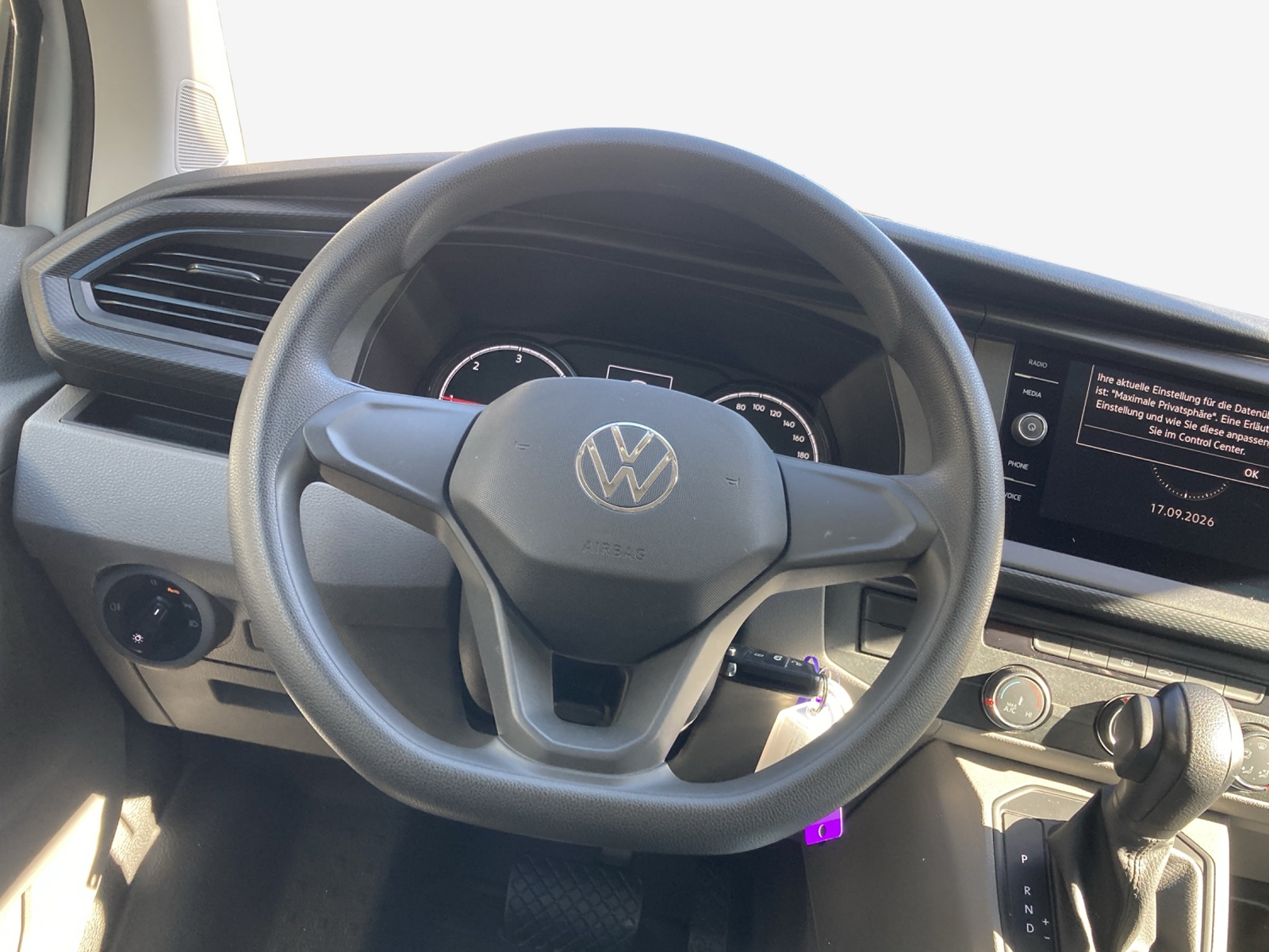VW T6.1 2.0 TDI DSG-image-9