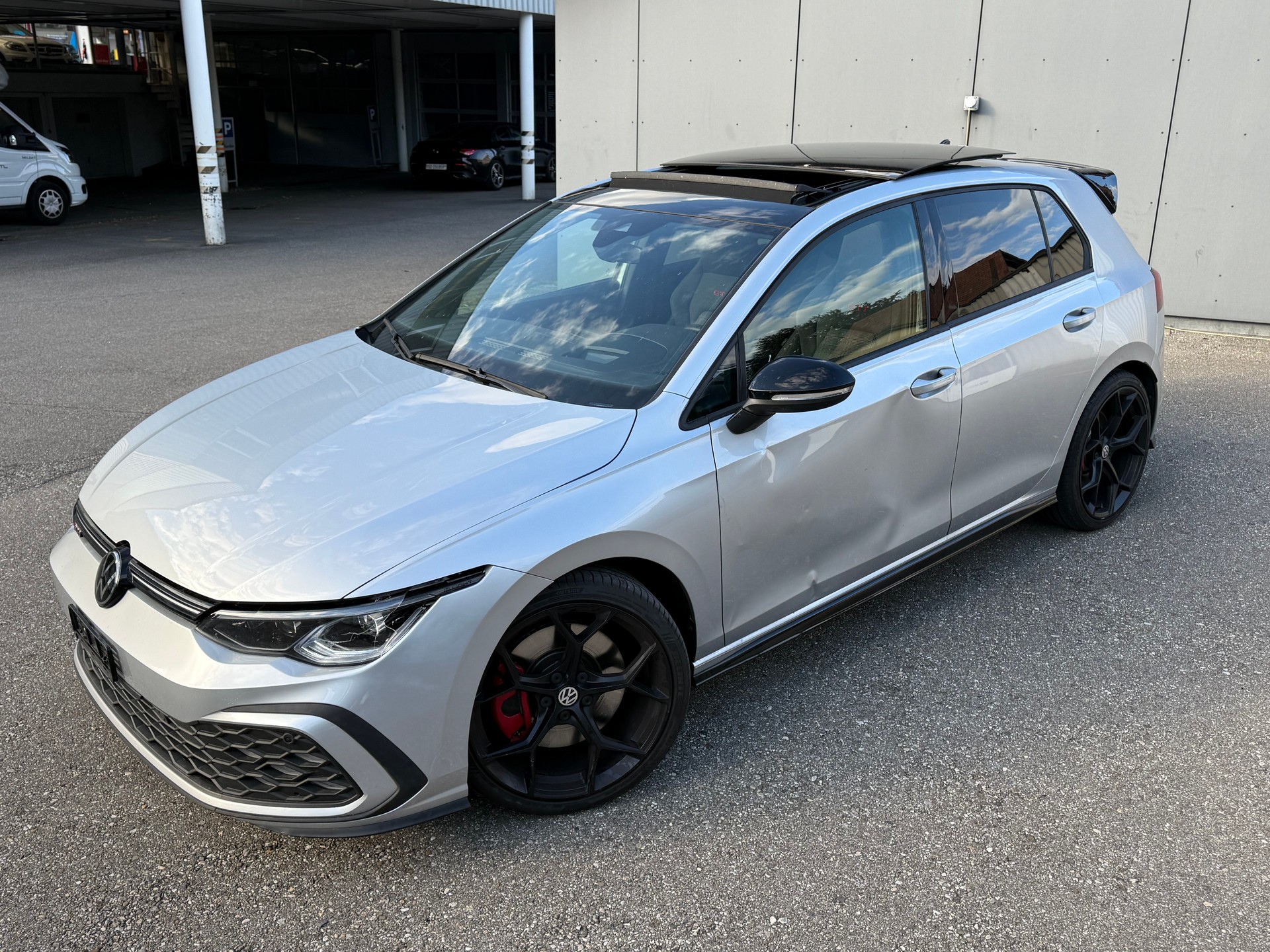 VW Golf 2.0 TSI GTI DSG-image-12
