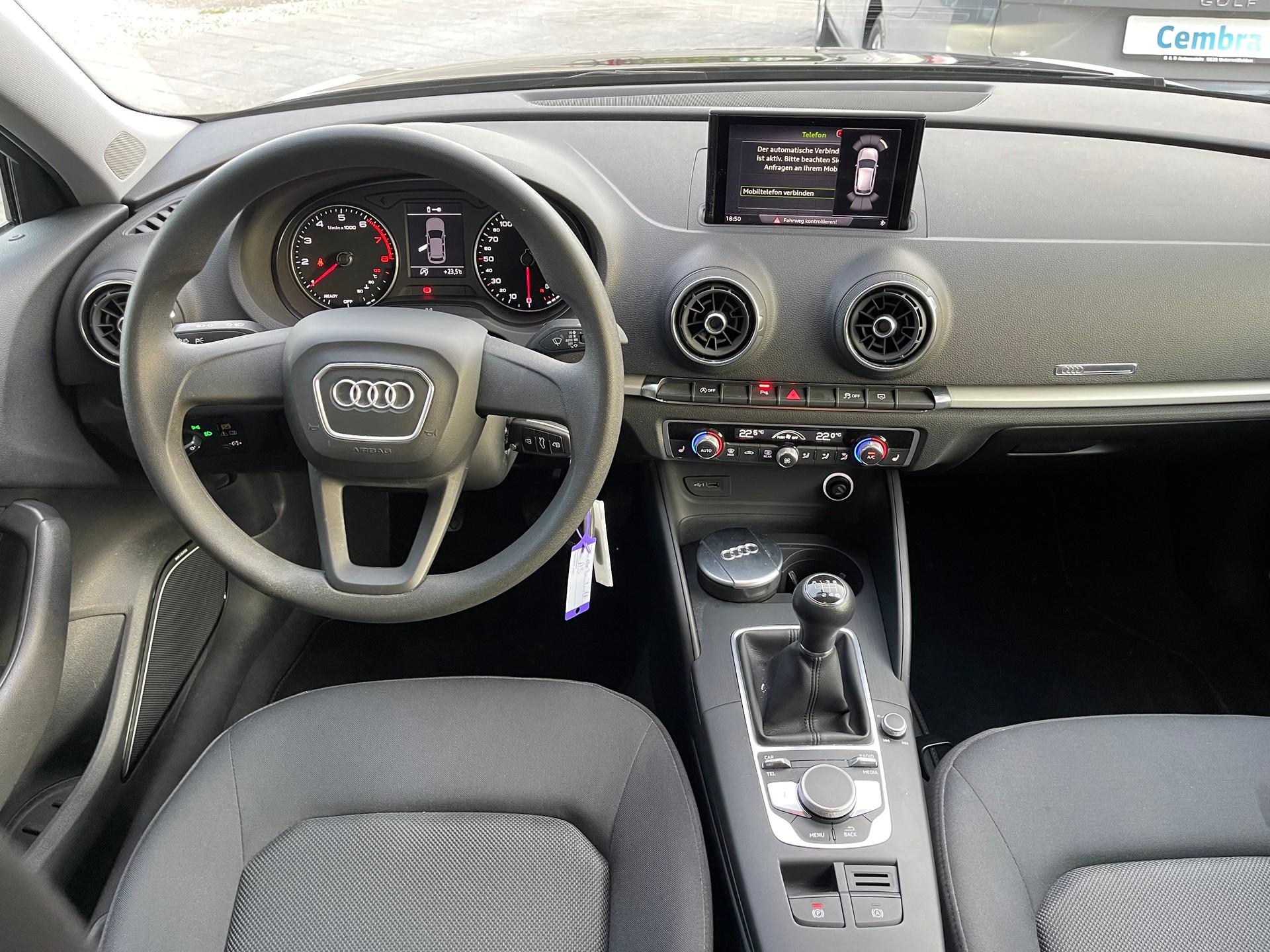 AUDI A3 Sportback 1.5 TFSI Sport-image-10