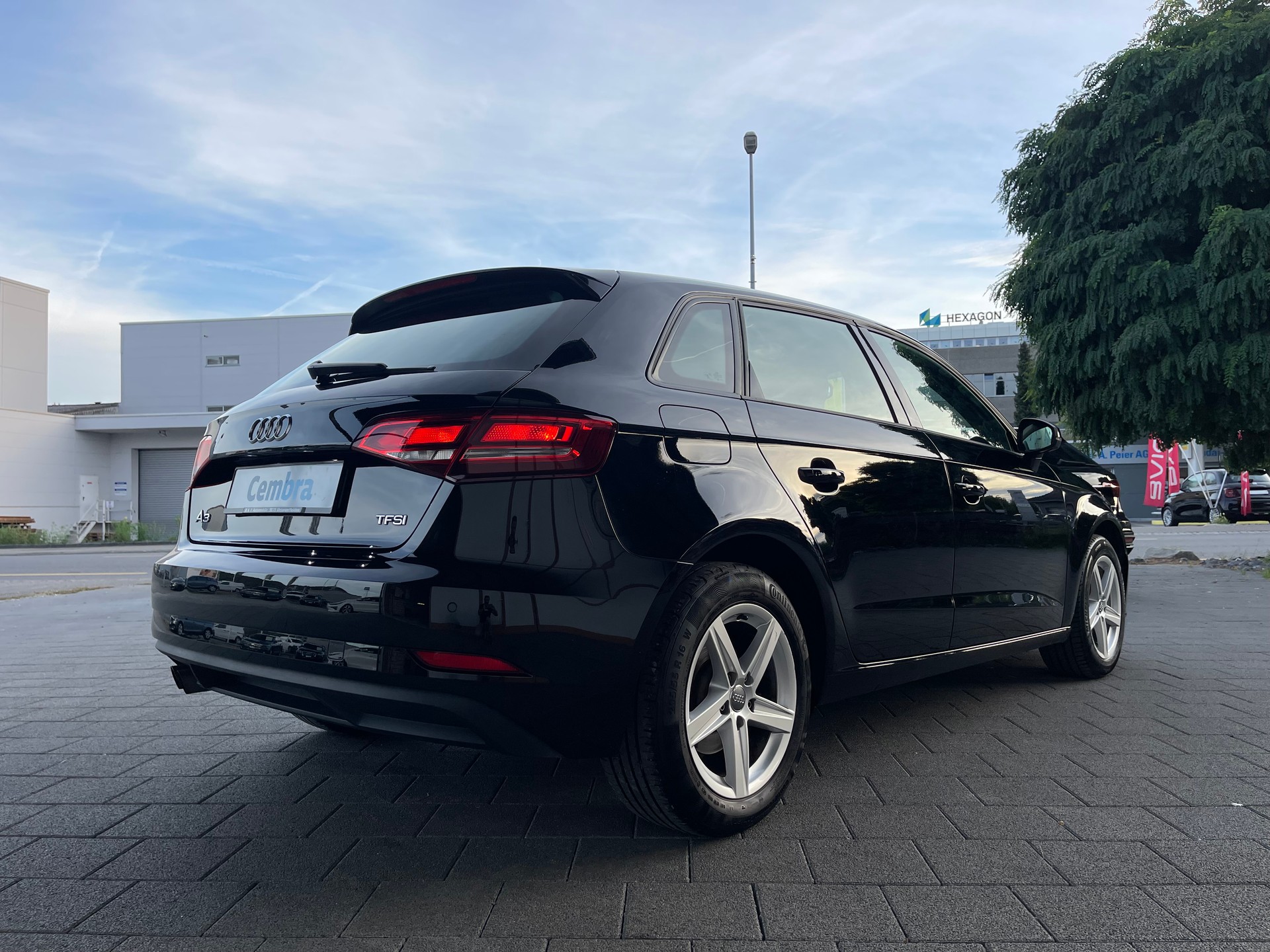 AUDI A3 Sportback 1.5 TFSI Sport-image-4