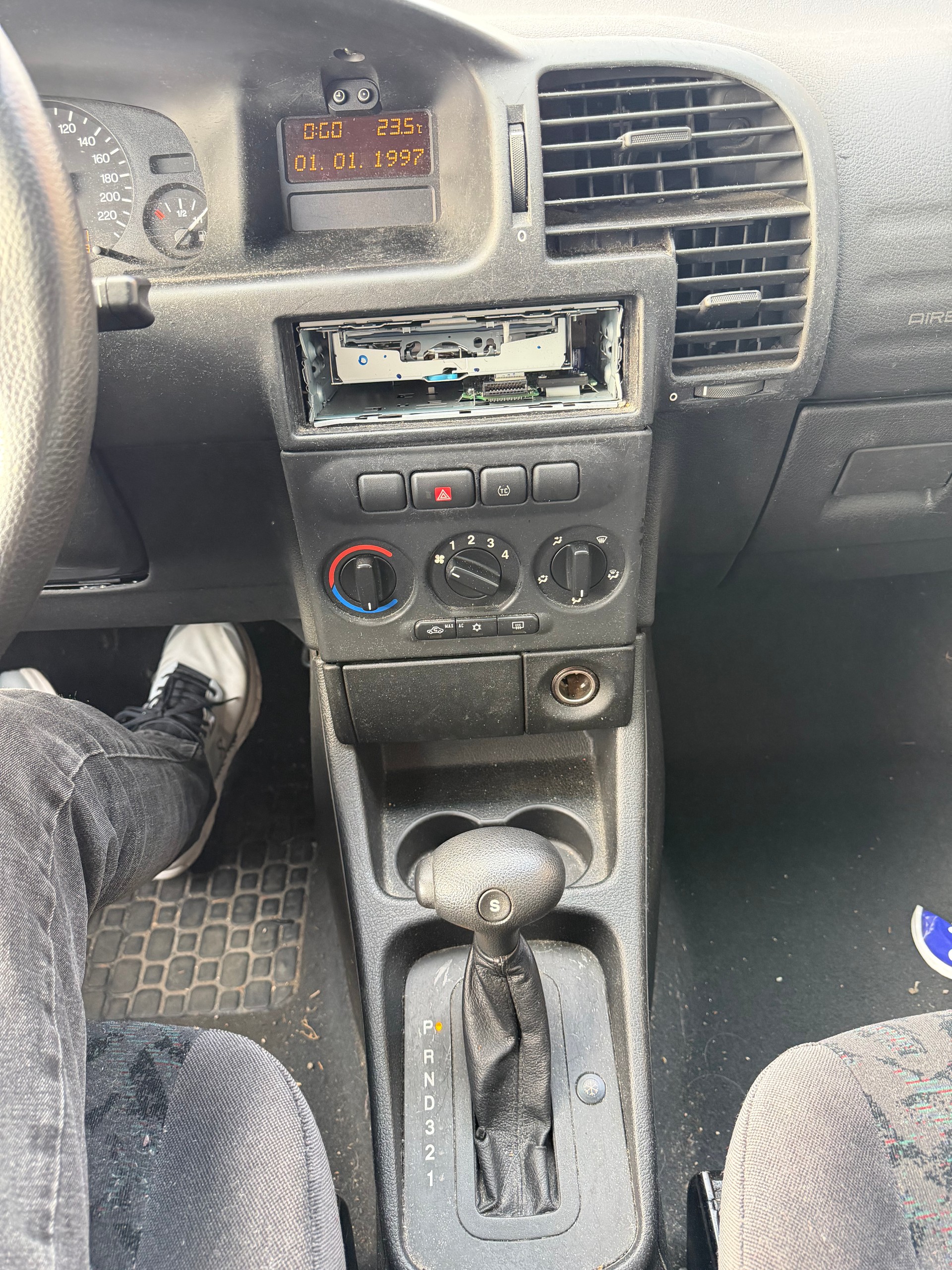 OPEL Zafira 1.8i 16V Comfort-image-9