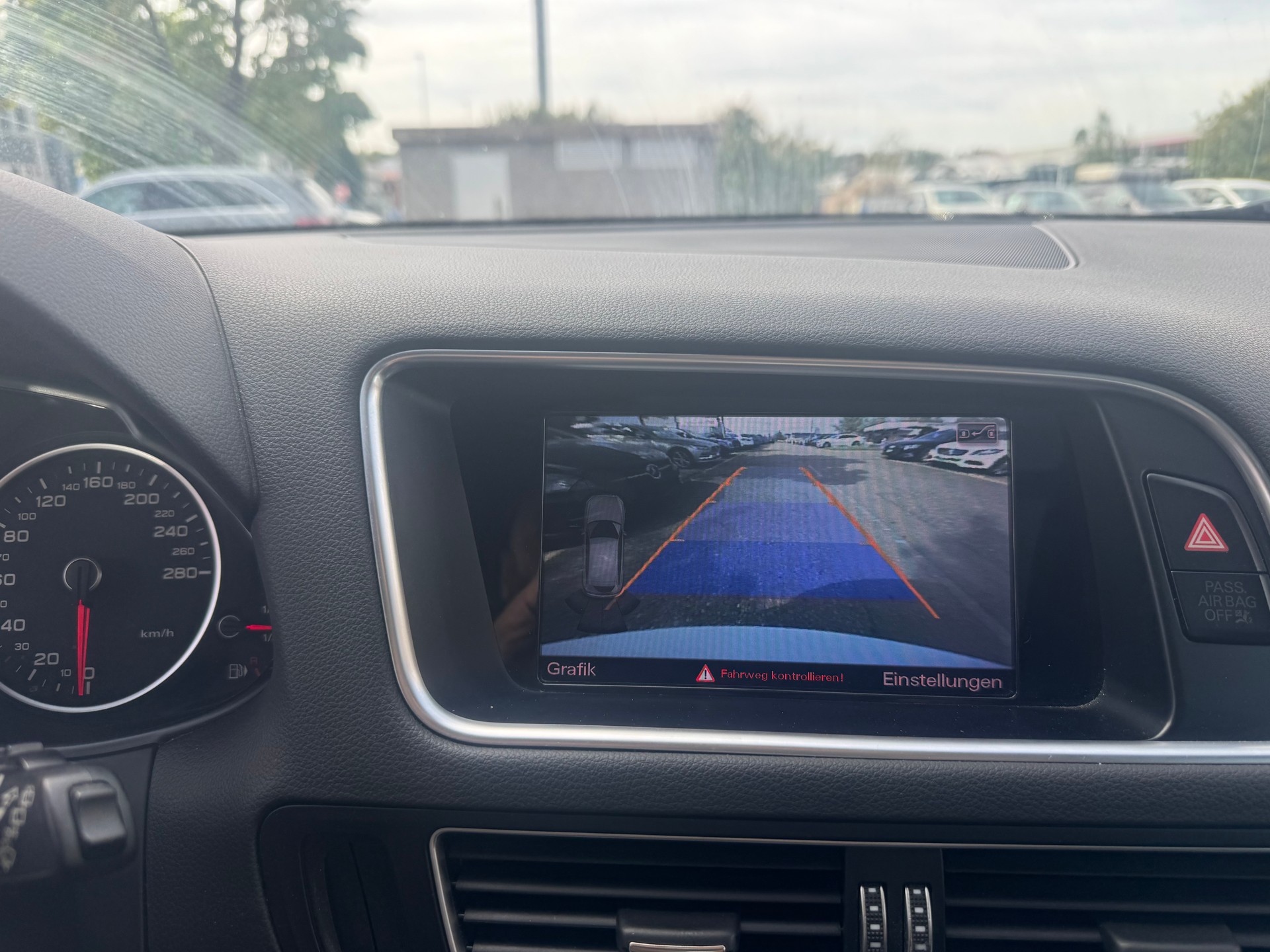 AUDI Q5 2.0 TFSI quattro tiptronic-image-8
