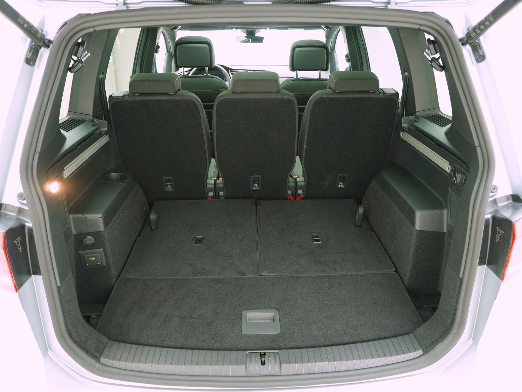 VW Touran 1.5 TSI DSG R-Line Black Style **VW Werksgarantie bis 12/2030**-image-14