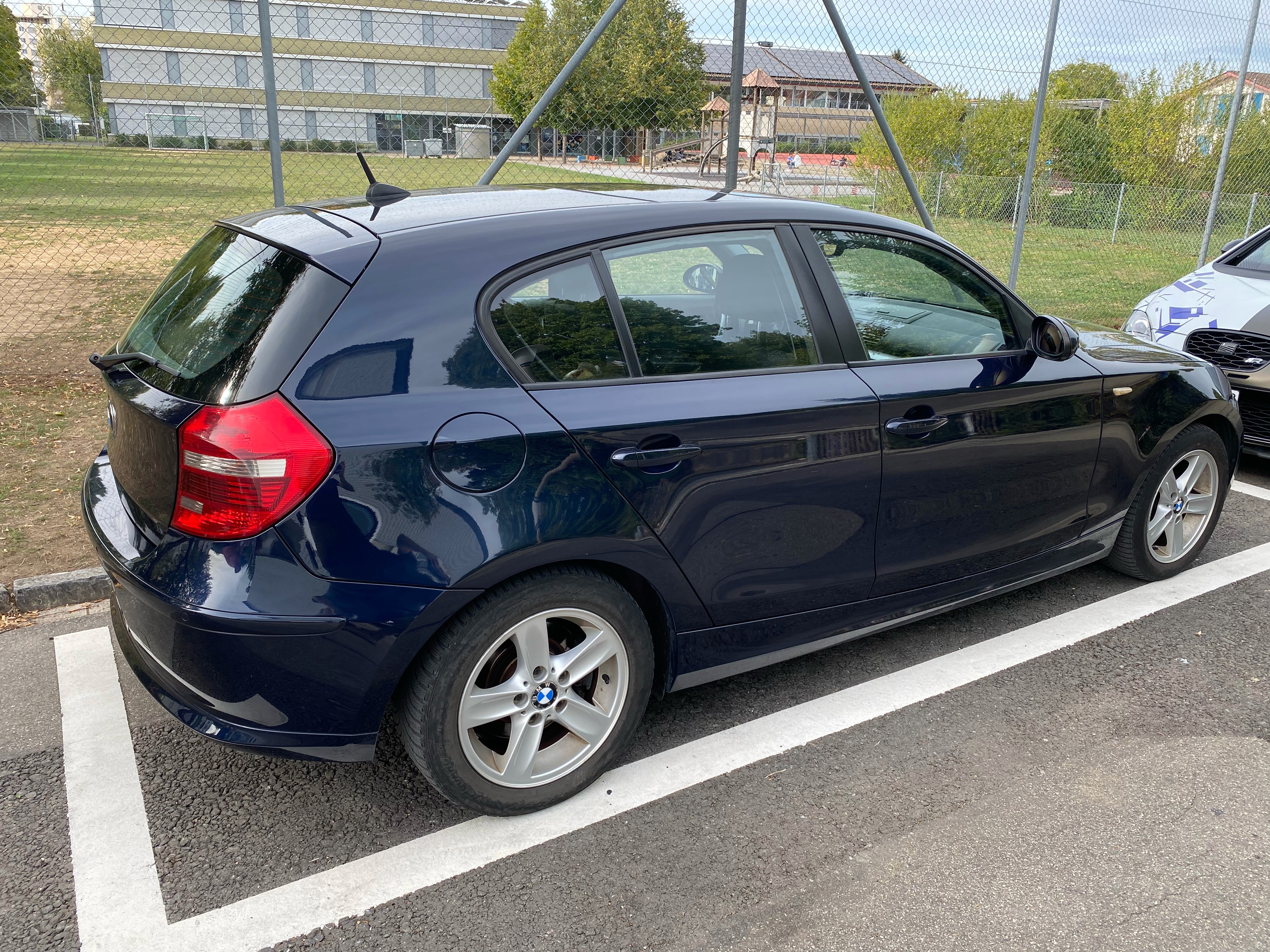 Car photo