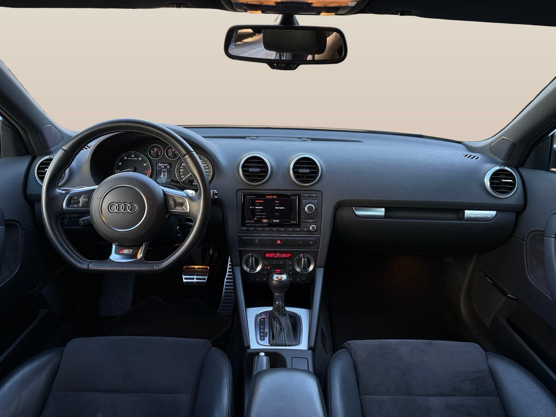 AUDI S3 Sportback 2.0 TFSI quattro S-tronic-image-6