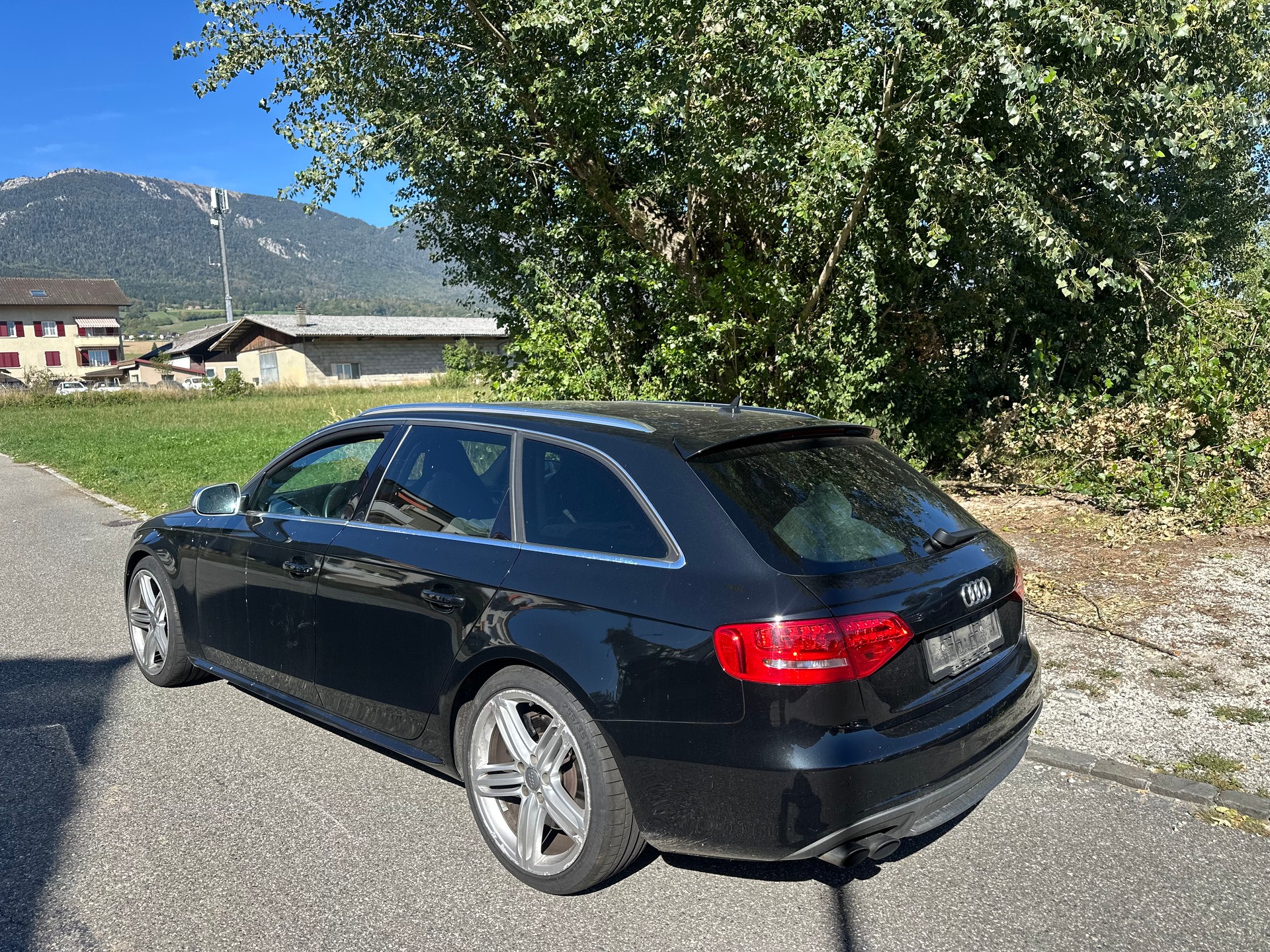 AUDI S4 Avant 3.0 TFSI quattro-image-5