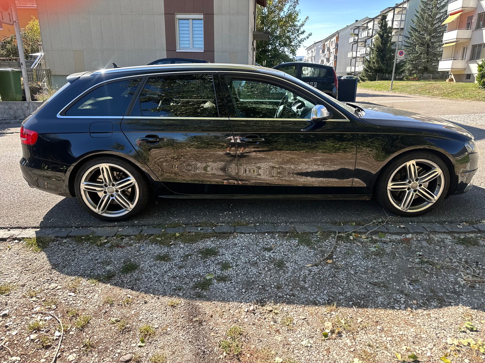 AUDI S4 Avant 3.0 TFSI quattro-image-2