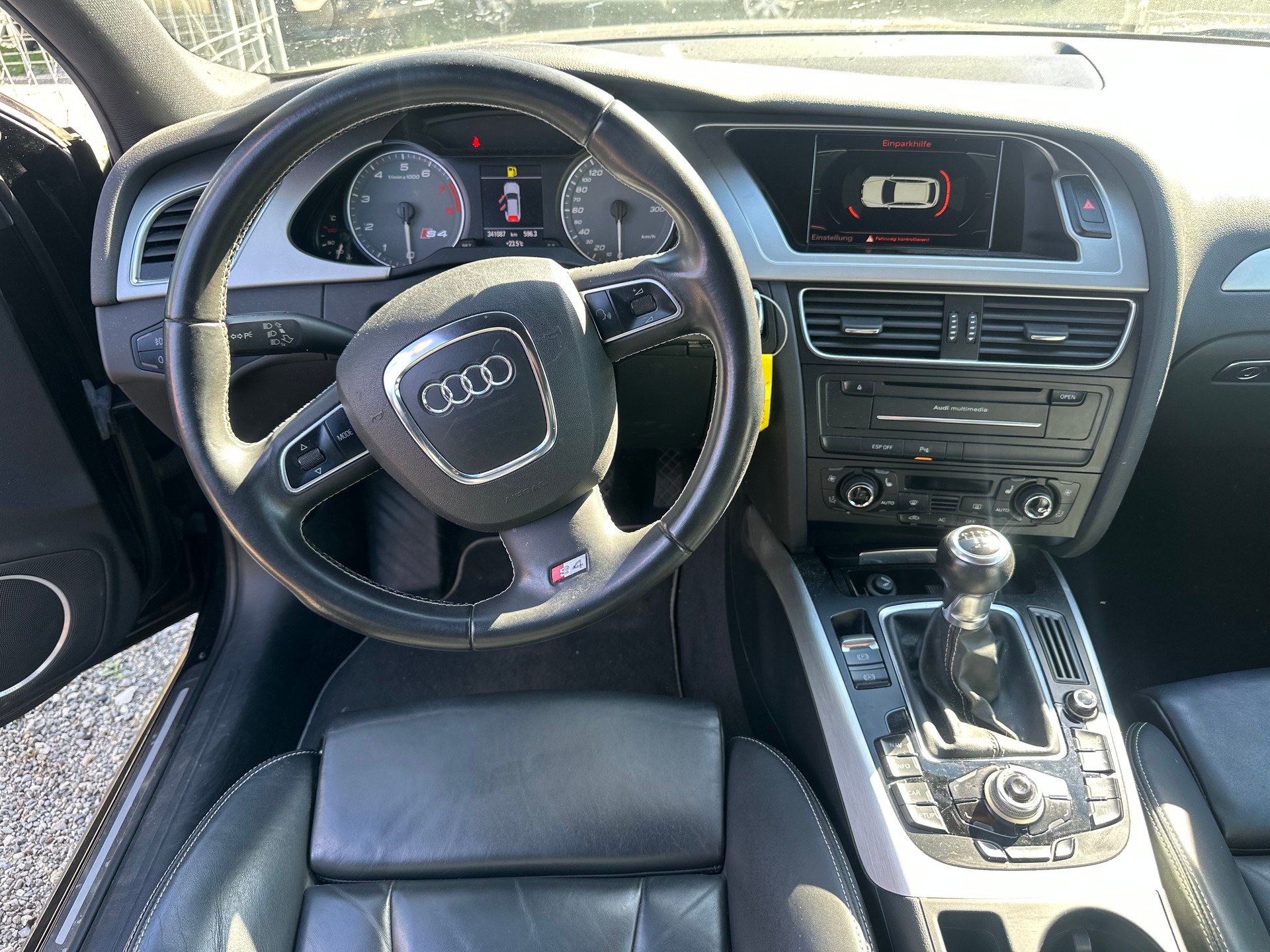 AUDI S4 Avant 3.0 TFSI quattro-image-8