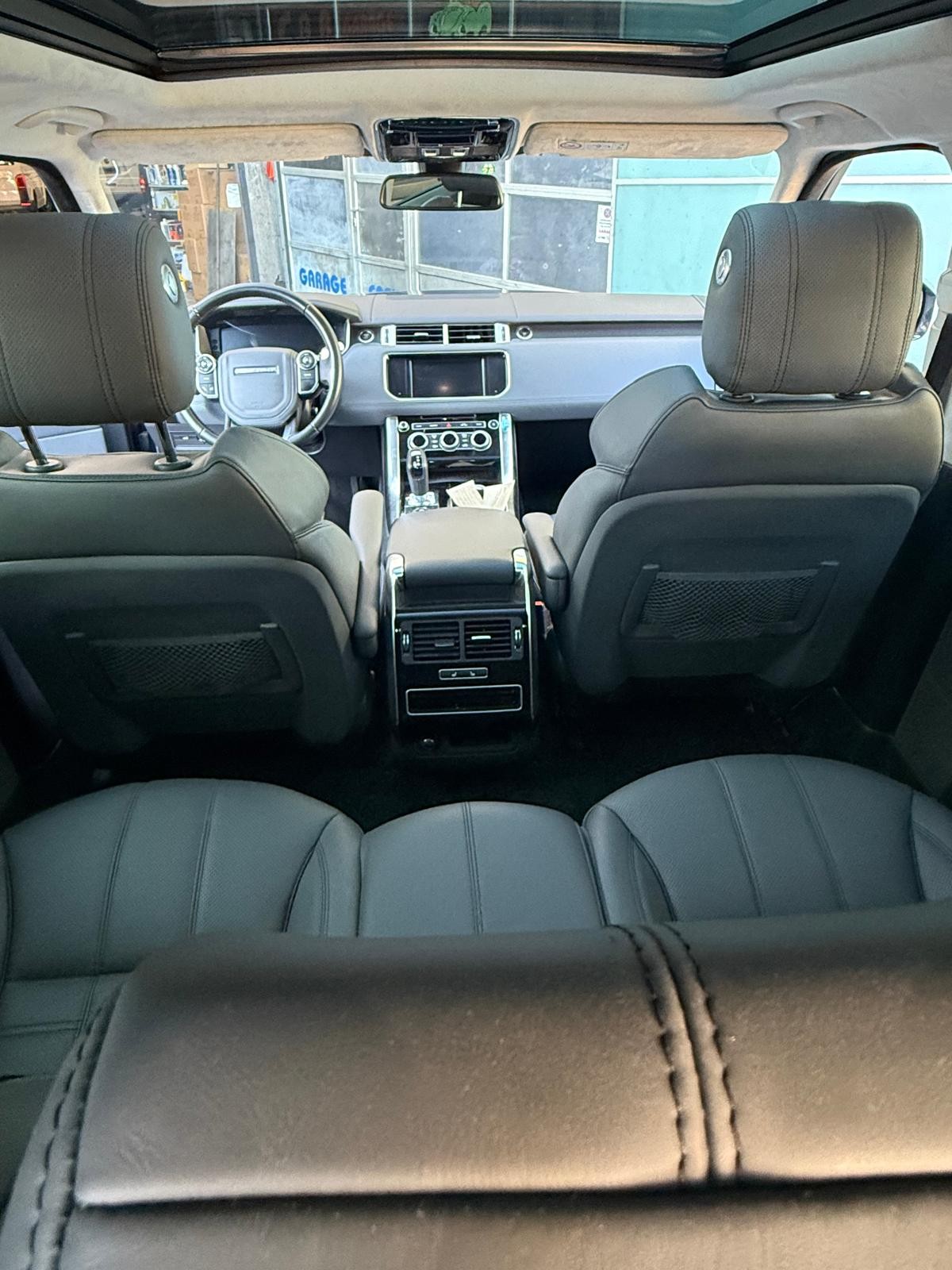 LAND ROVER 4.4 SDV8 Autobiography-image-5