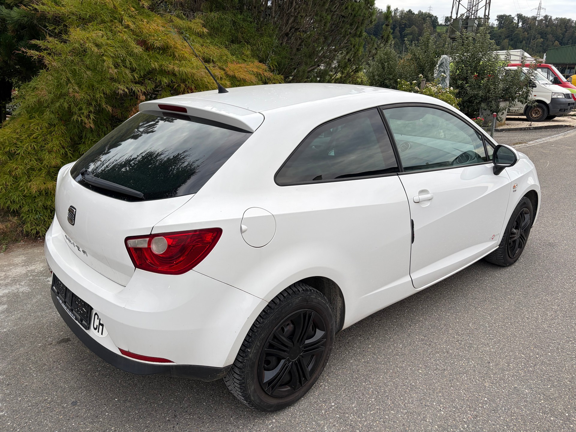 SEAT Ibiza SC 1.2 TSI Sport-image-3