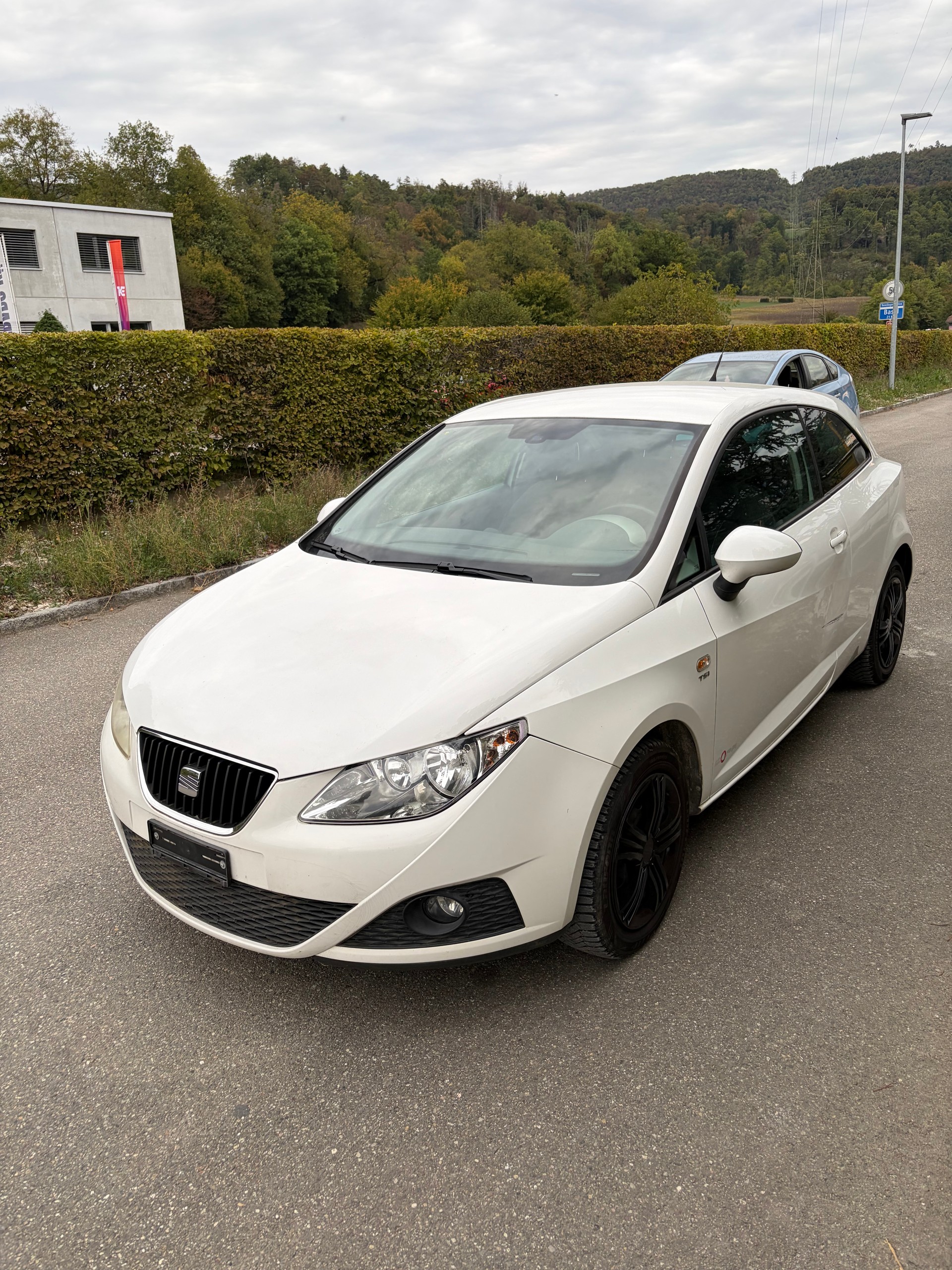 SEAT Ibiza SC 1.2 TSI Sport-image-4