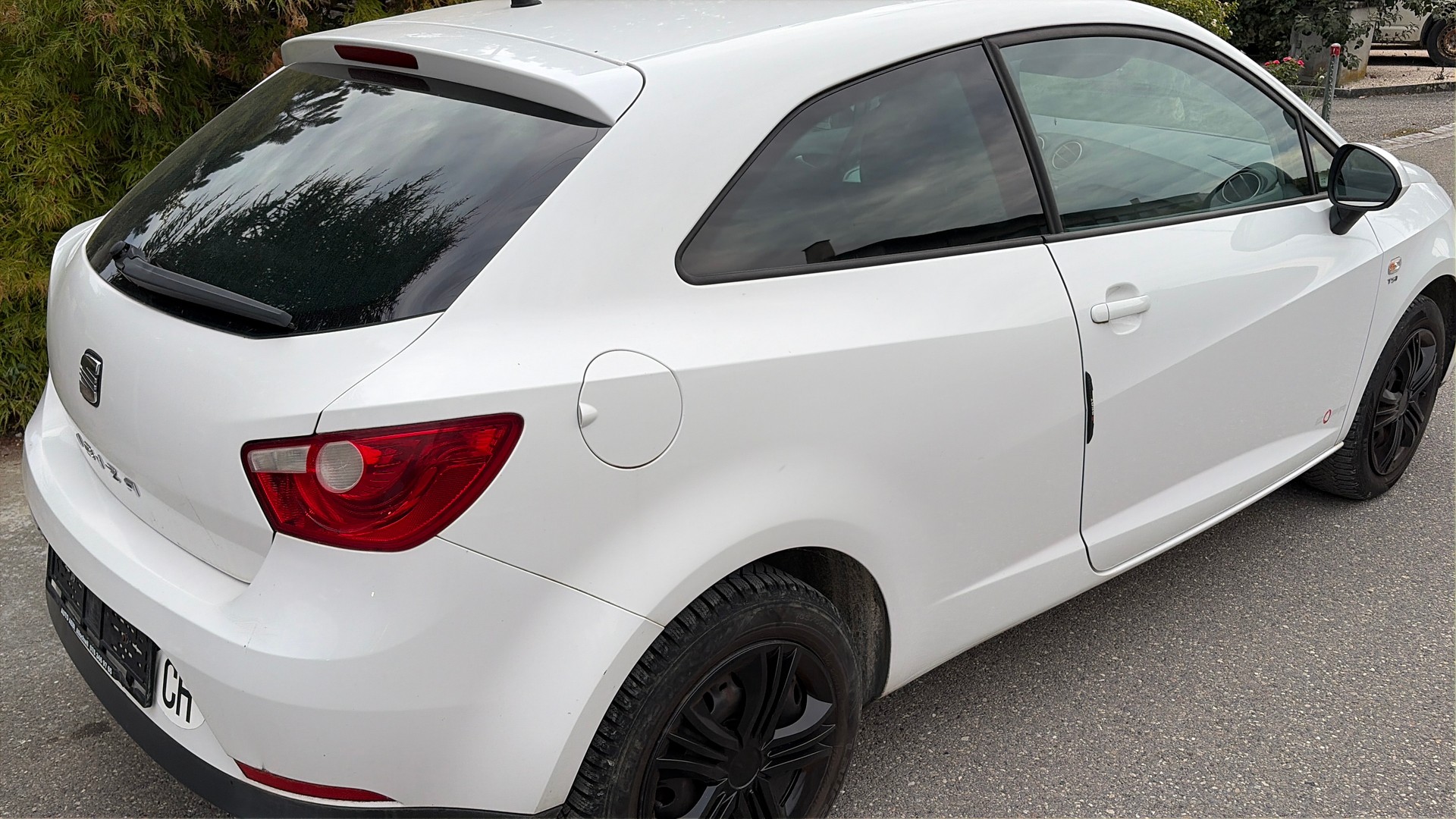 SEAT Ibiza SC 1.2 TSI Sport-image-1