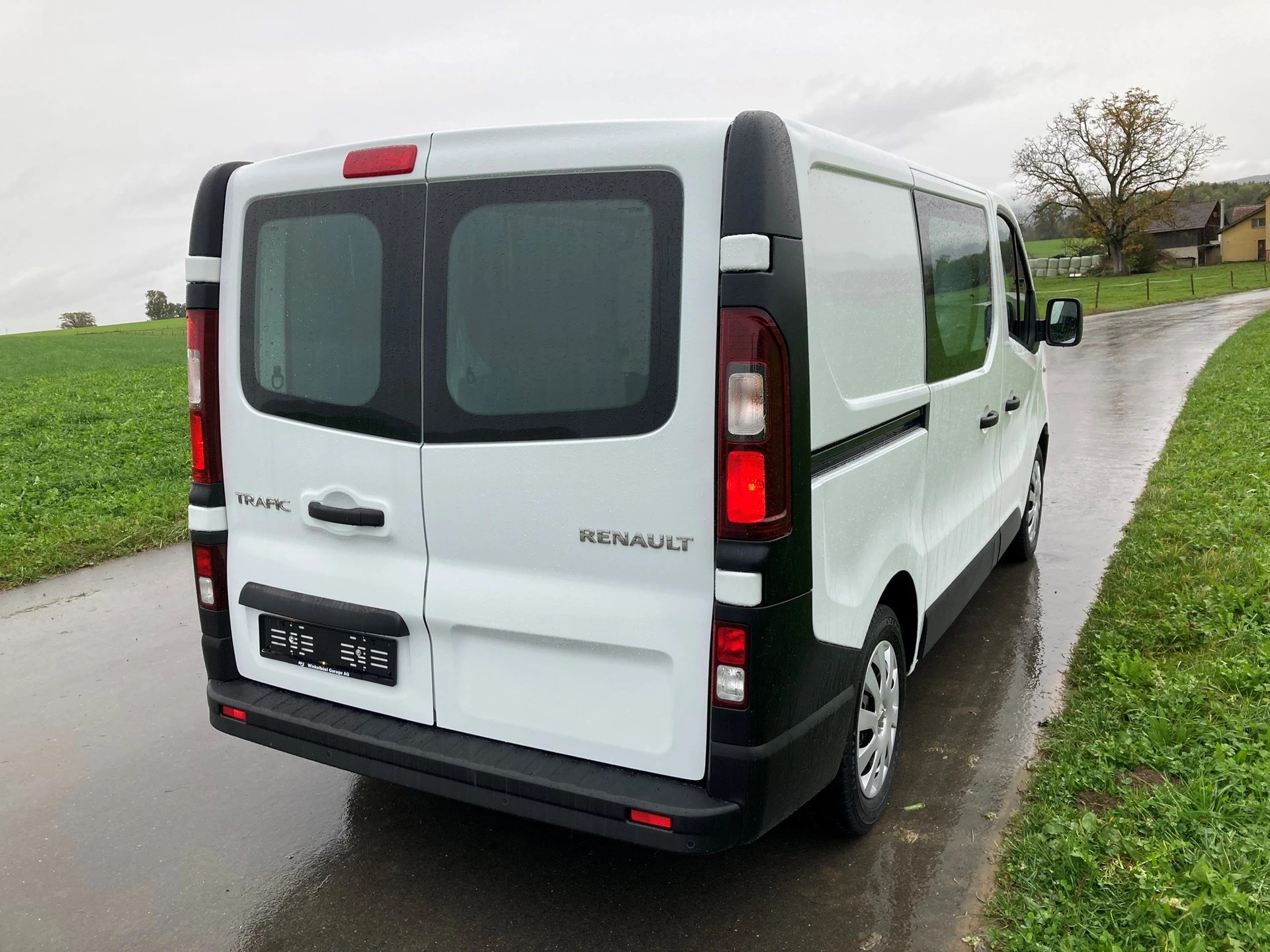 RENAULT Trafic 1.6 ENERGY TwinT. dCi125 2.9t Busin. L1H1 **Nutzlast 1'160 KG**-image-2