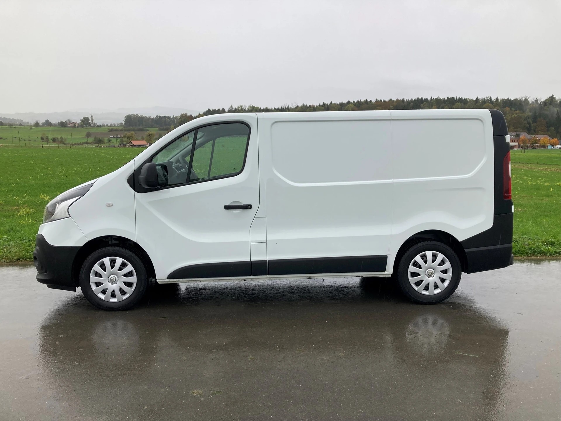 RENAULT Trafic 1.6 ENERGY TwinT. dCi125 2.9t Busin. L1H1 **Nutzlast 1'160 KG**-image-4