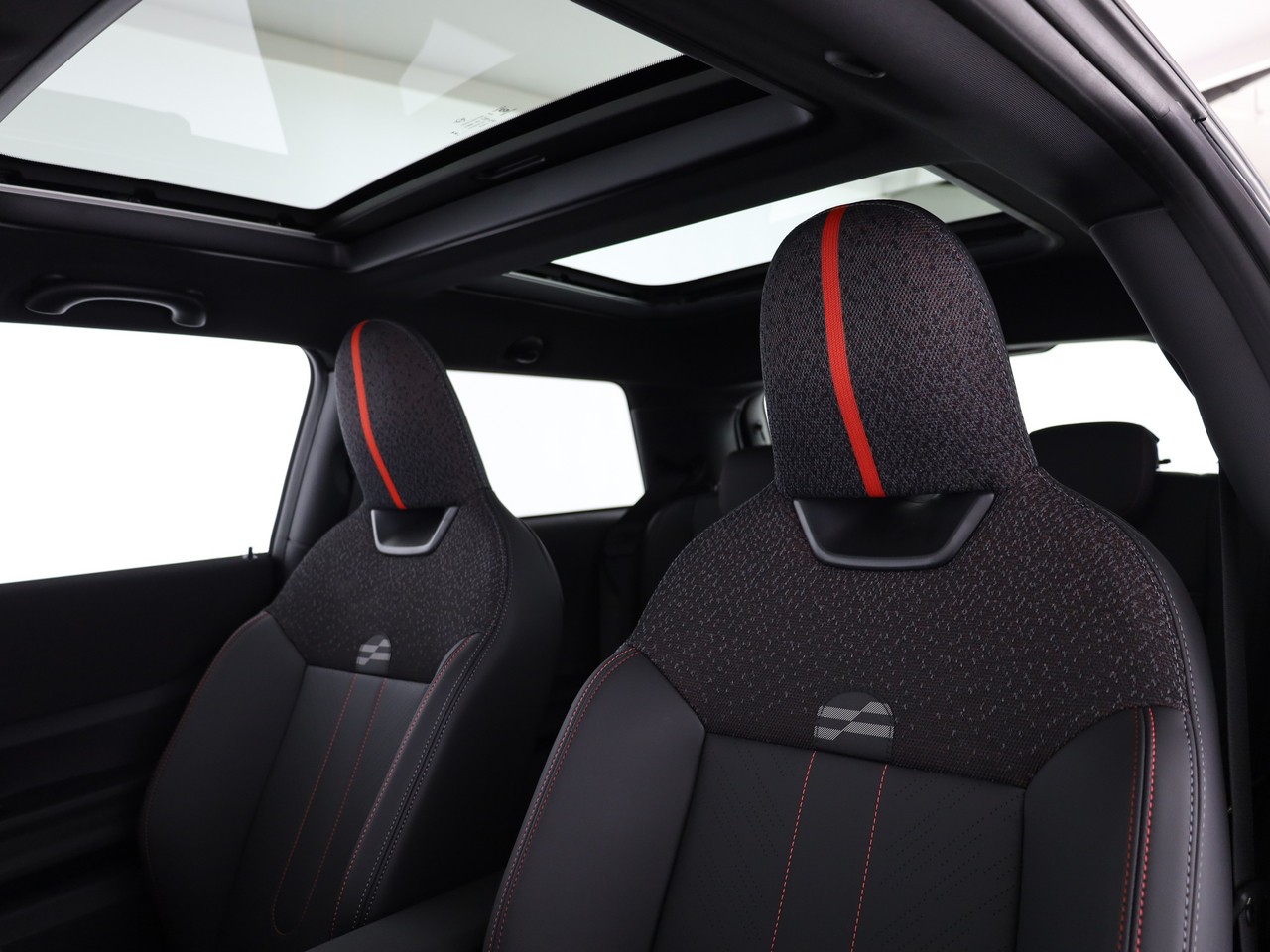 MINI Cooper John Cooper Works DKG-image-29