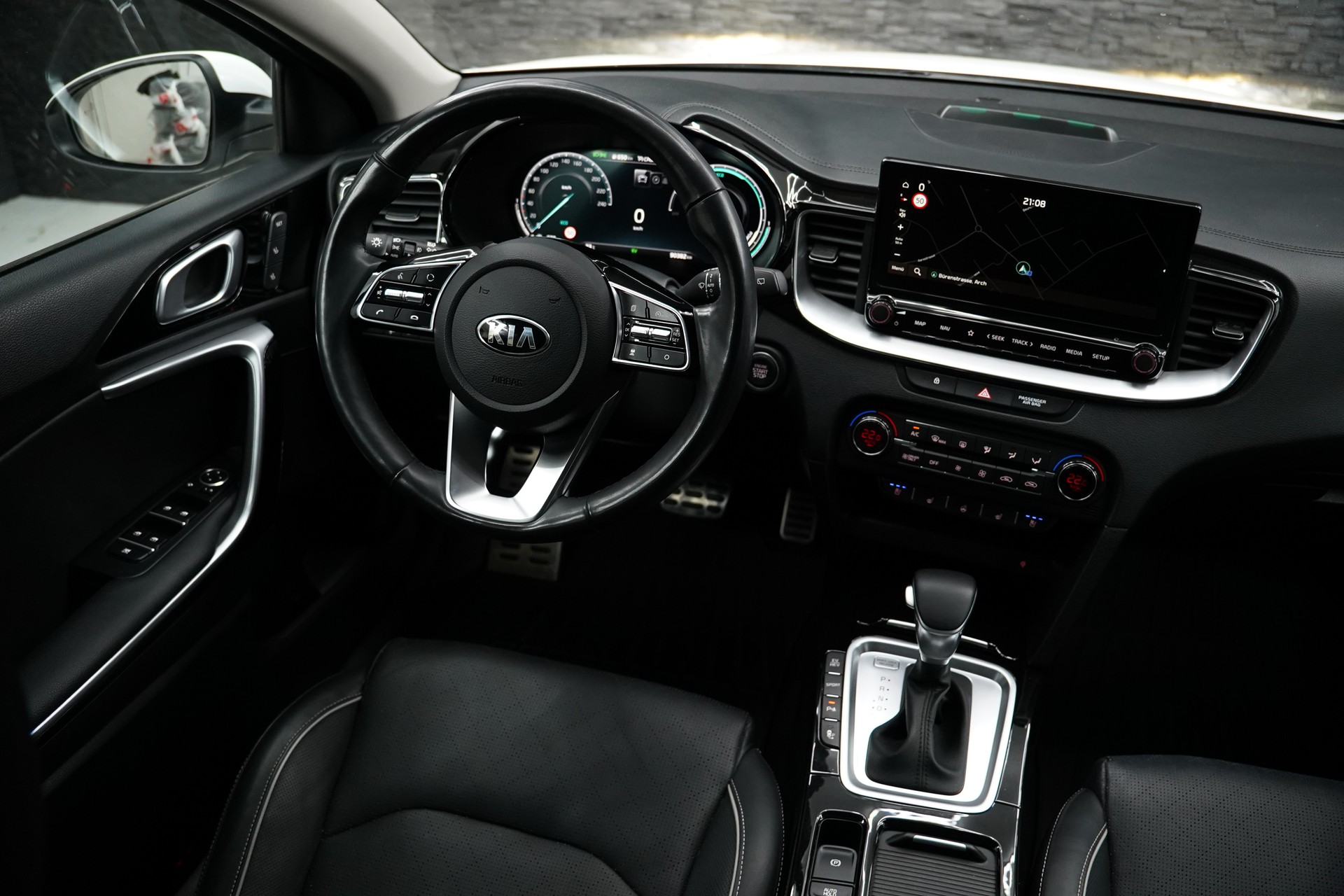 KIA Ceed Sportswagon 1.6 GDi Plug-in Hybrid Style DCT-image-19