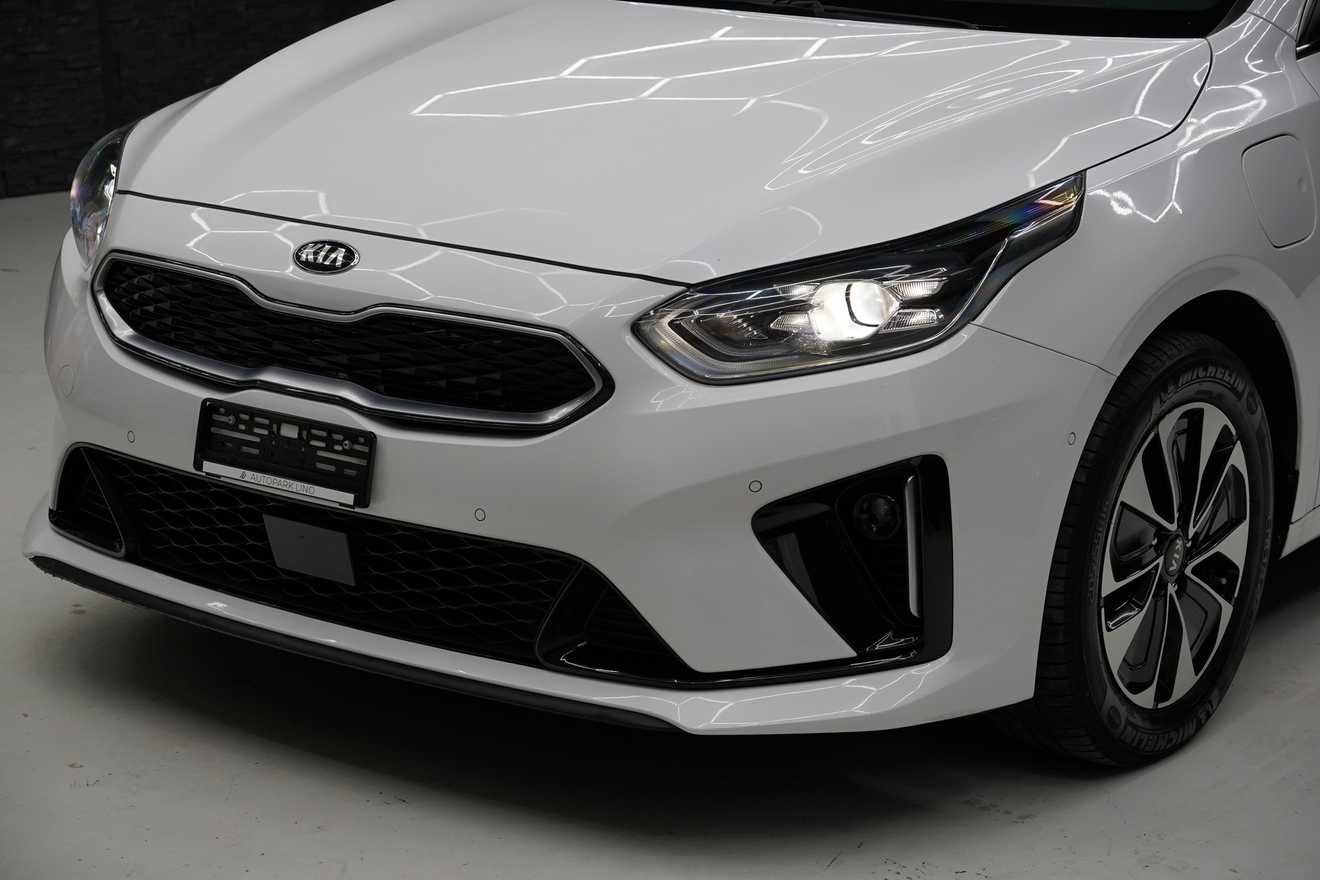 KIA Ceed Sportswagon 1.6 GDi Plug-in Hybrid Style DCT-image-8