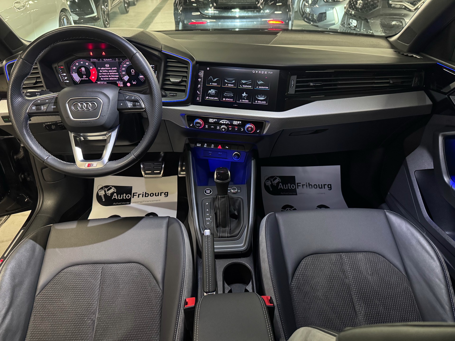 AUDI A1 Sportback 40 TFSI S Line S-tronic-image-4