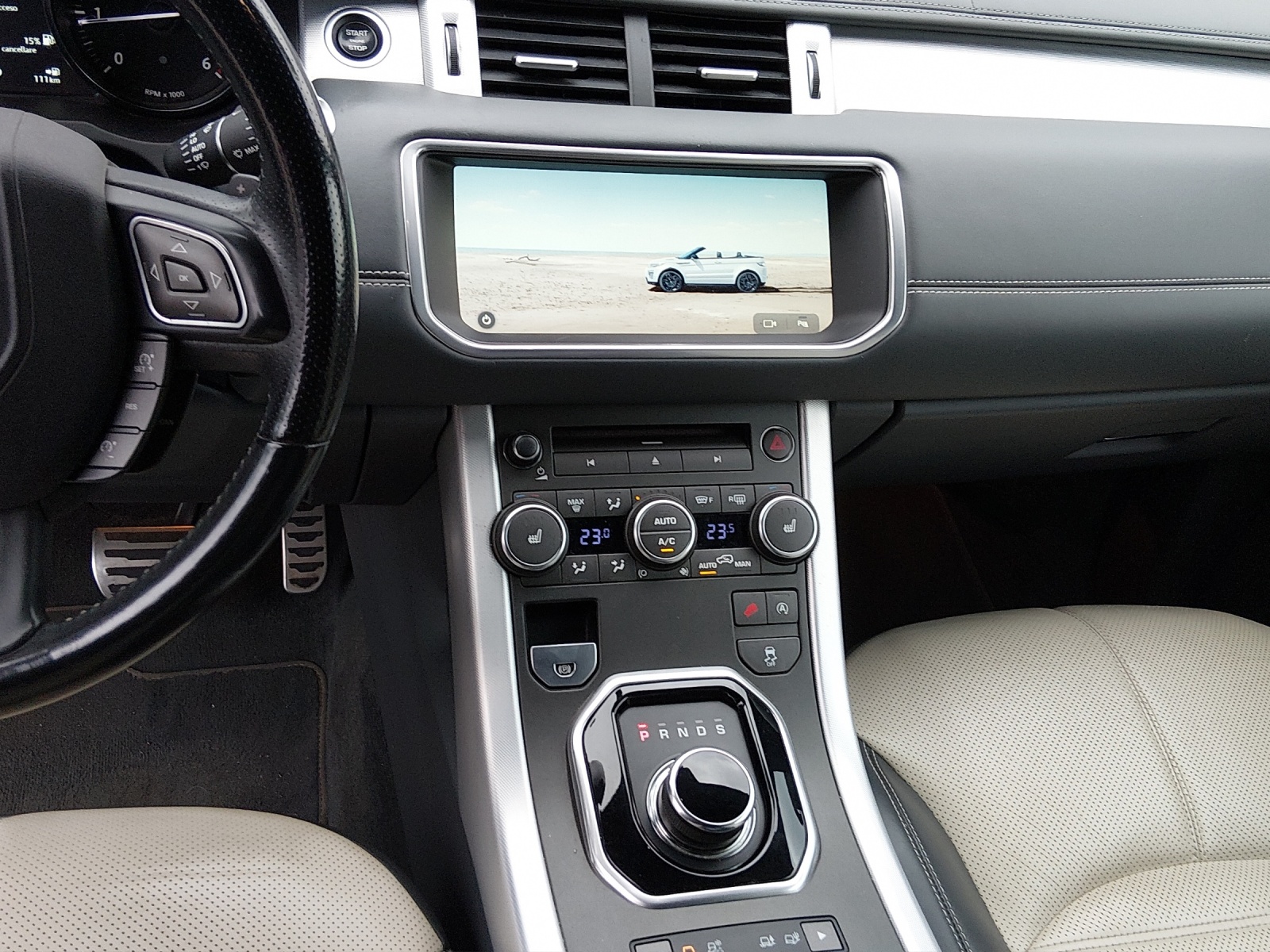 LAND ROVER Range Rover Evoque Conver. 2.0 TD4 HSE Dynamic AT9-image-11