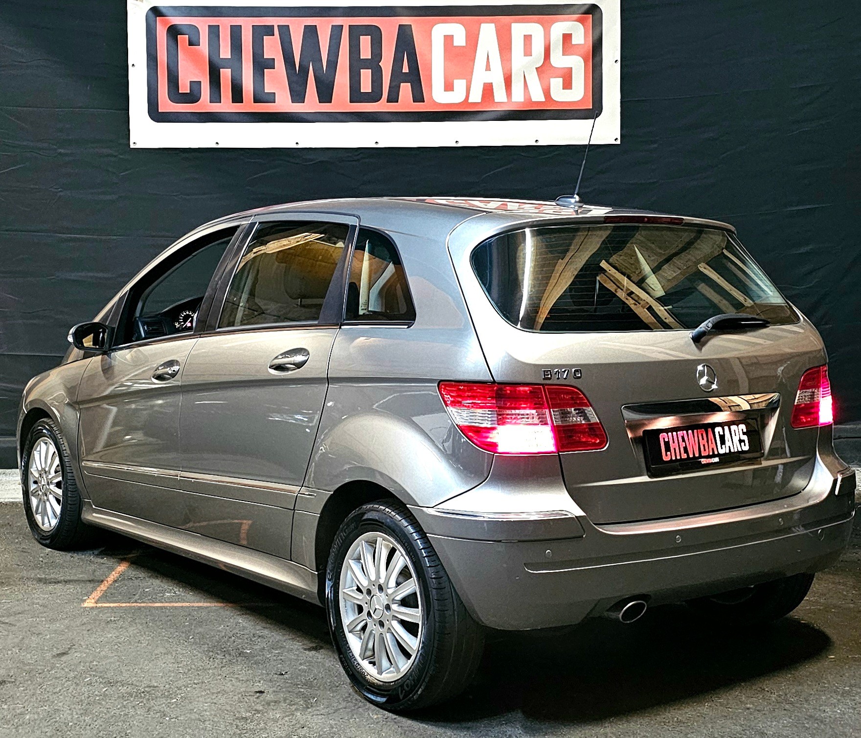 MERCEDES-BENZ B 170-image-10