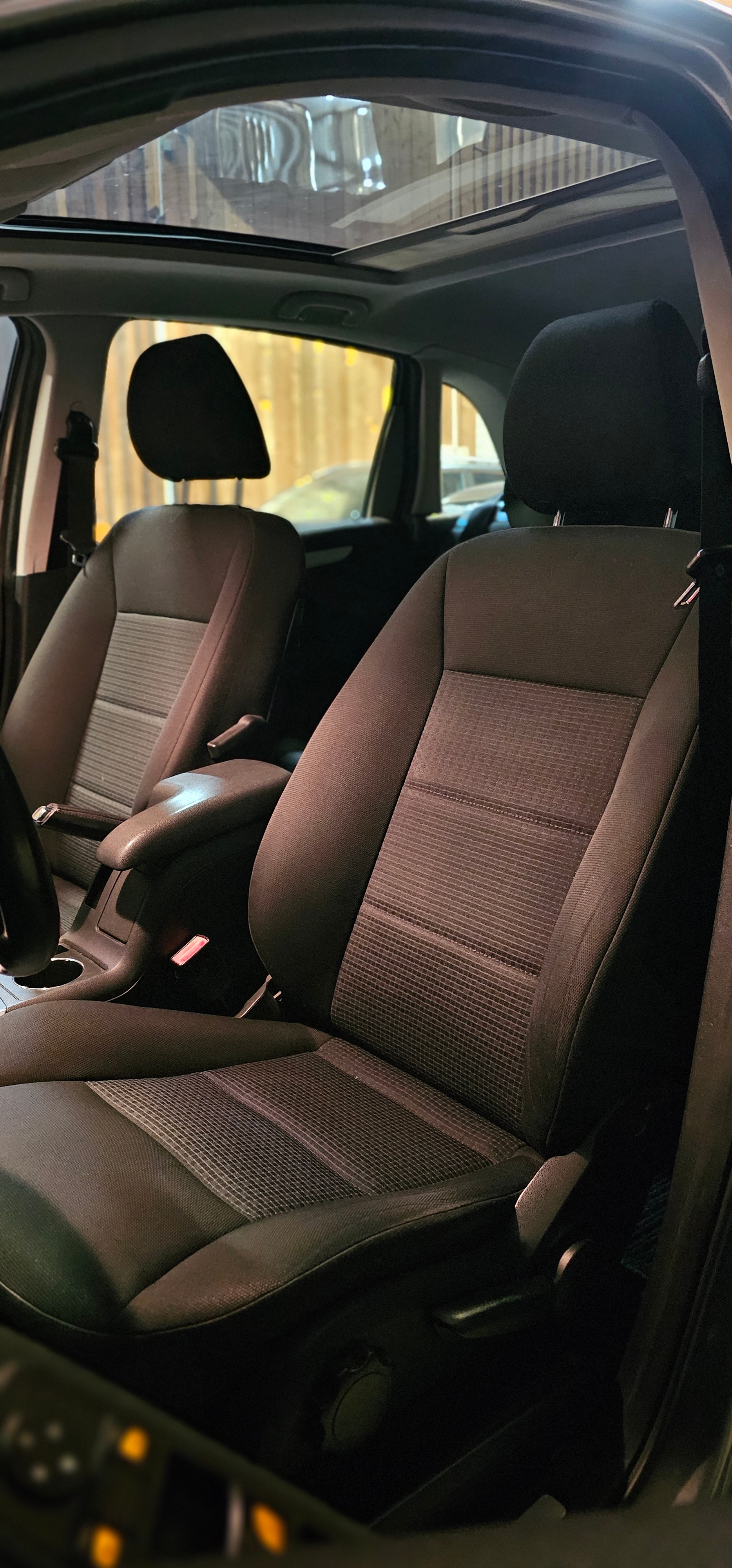 MERCEDES-BENZ B 170-image-13
