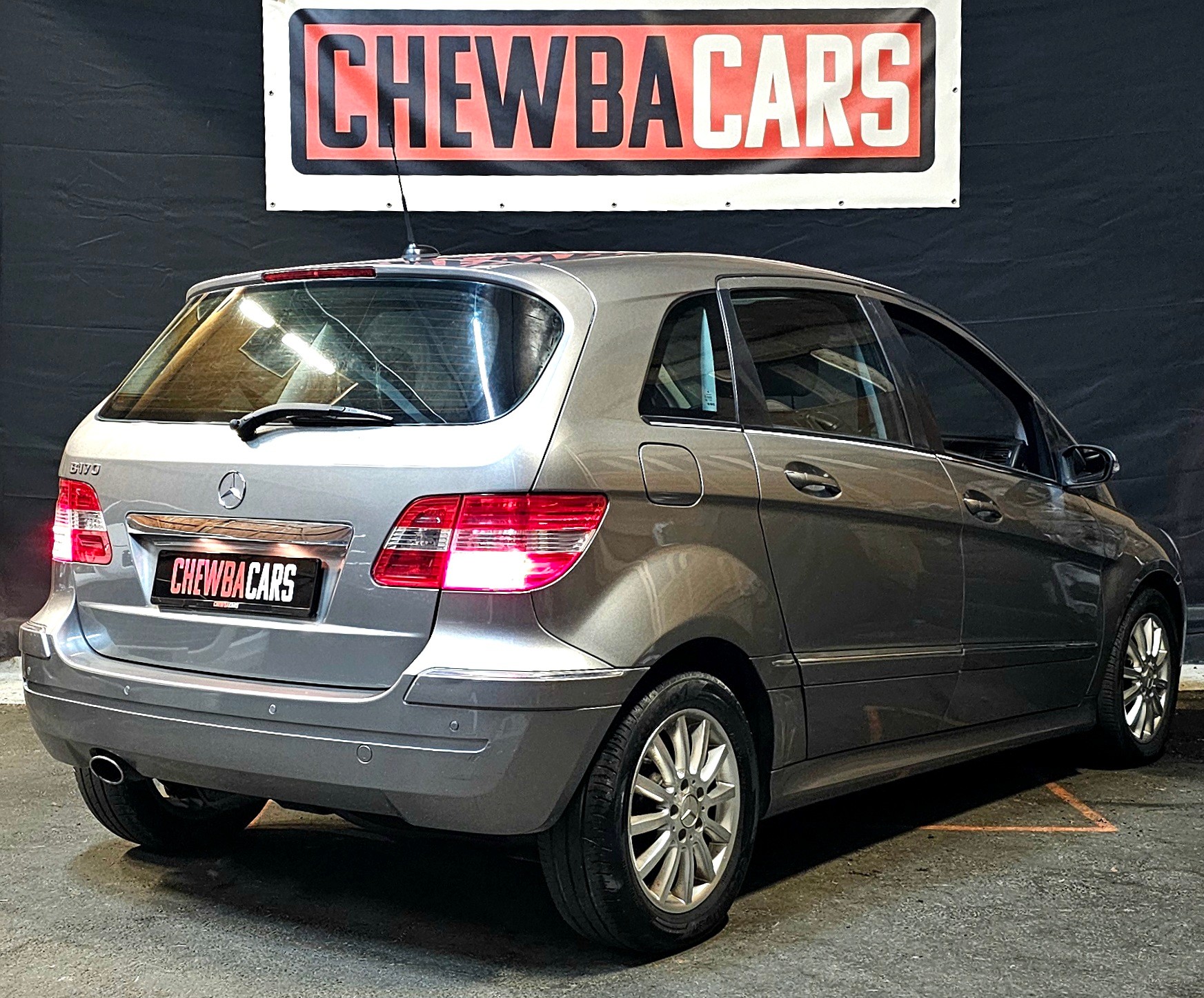 MERCEDES-BENZ B 170-image-9